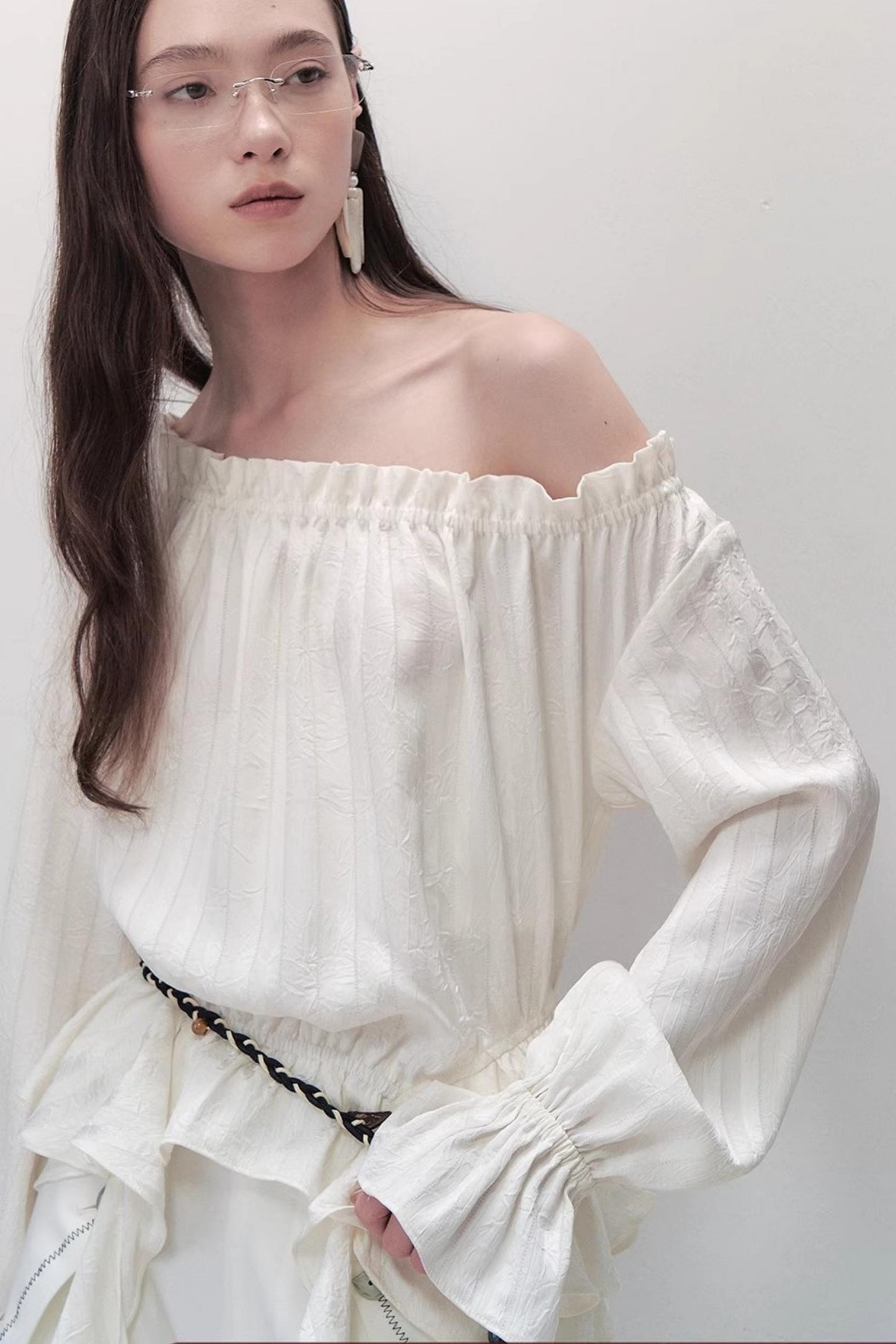 French Design One-Shoulder Ruffle Shirt