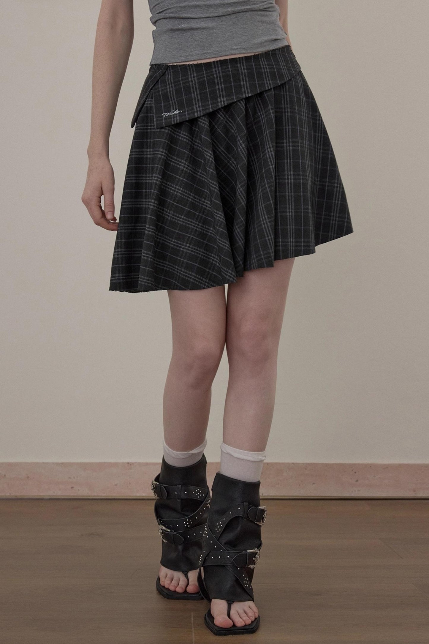 Pre-Autumn Pleated Skirt