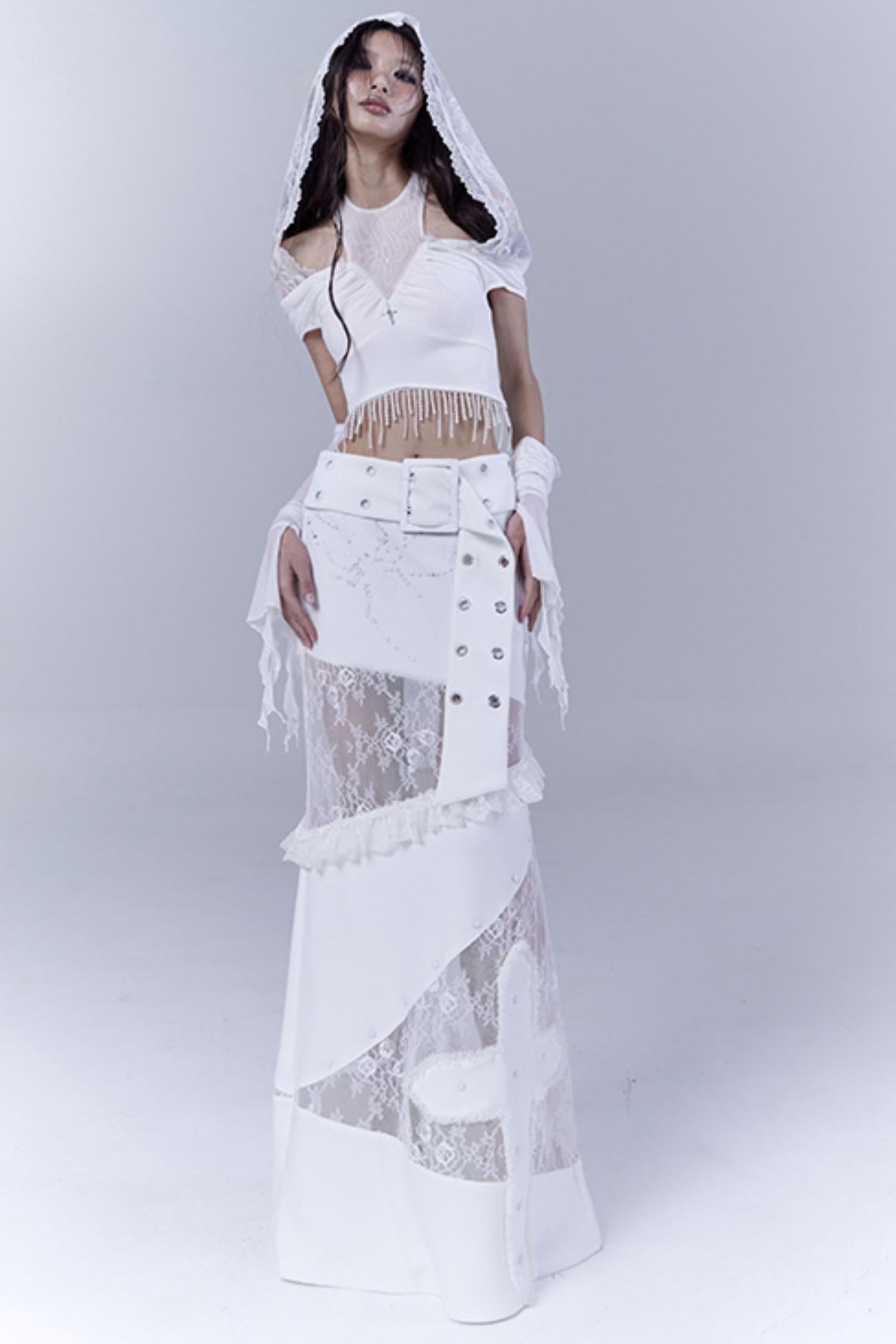 Fatal Elegance Lace-Trimmed Low-Waist Skirt