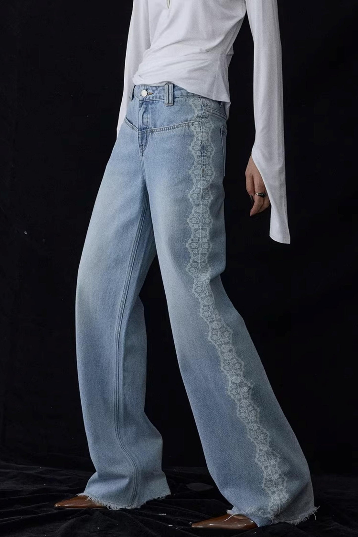 Lace Print Raw Hem Jeans