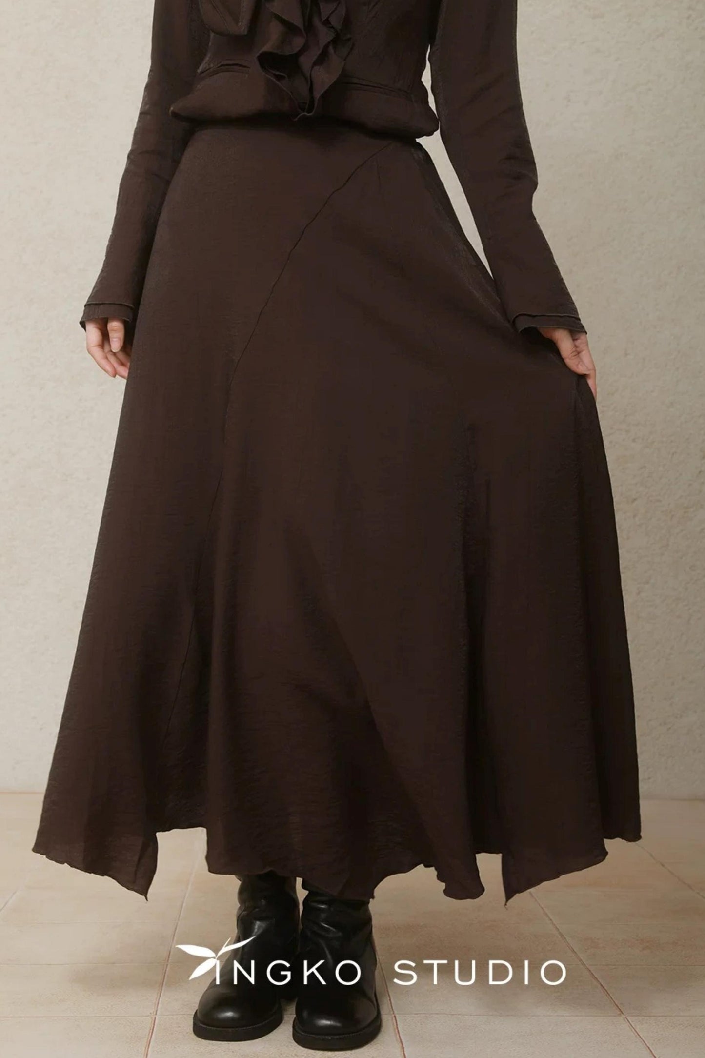 Asymmetrical Chestnut Ribbon Top Set-Up