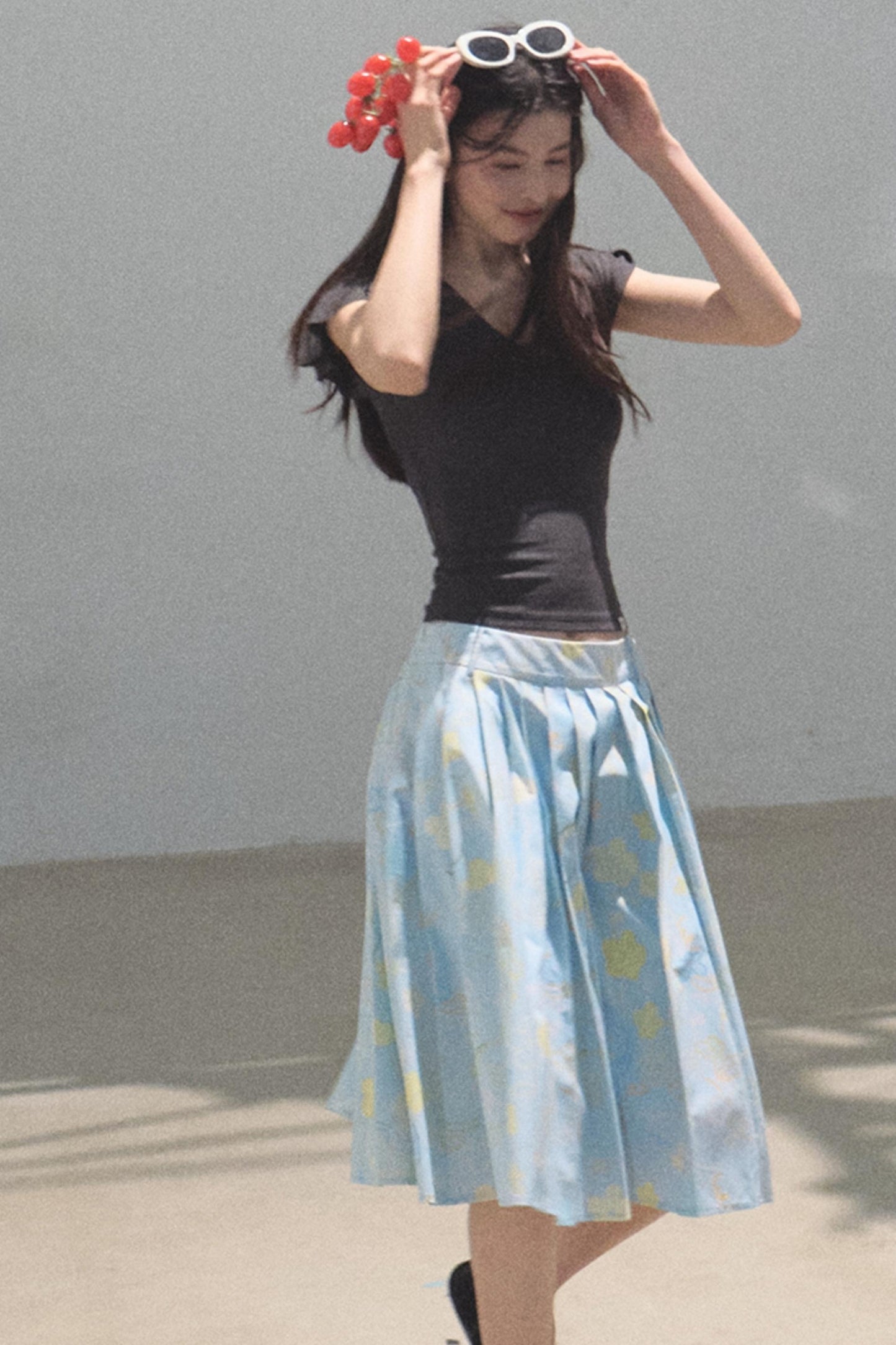 Green Apples Sleeve V-Neck Skinny Top