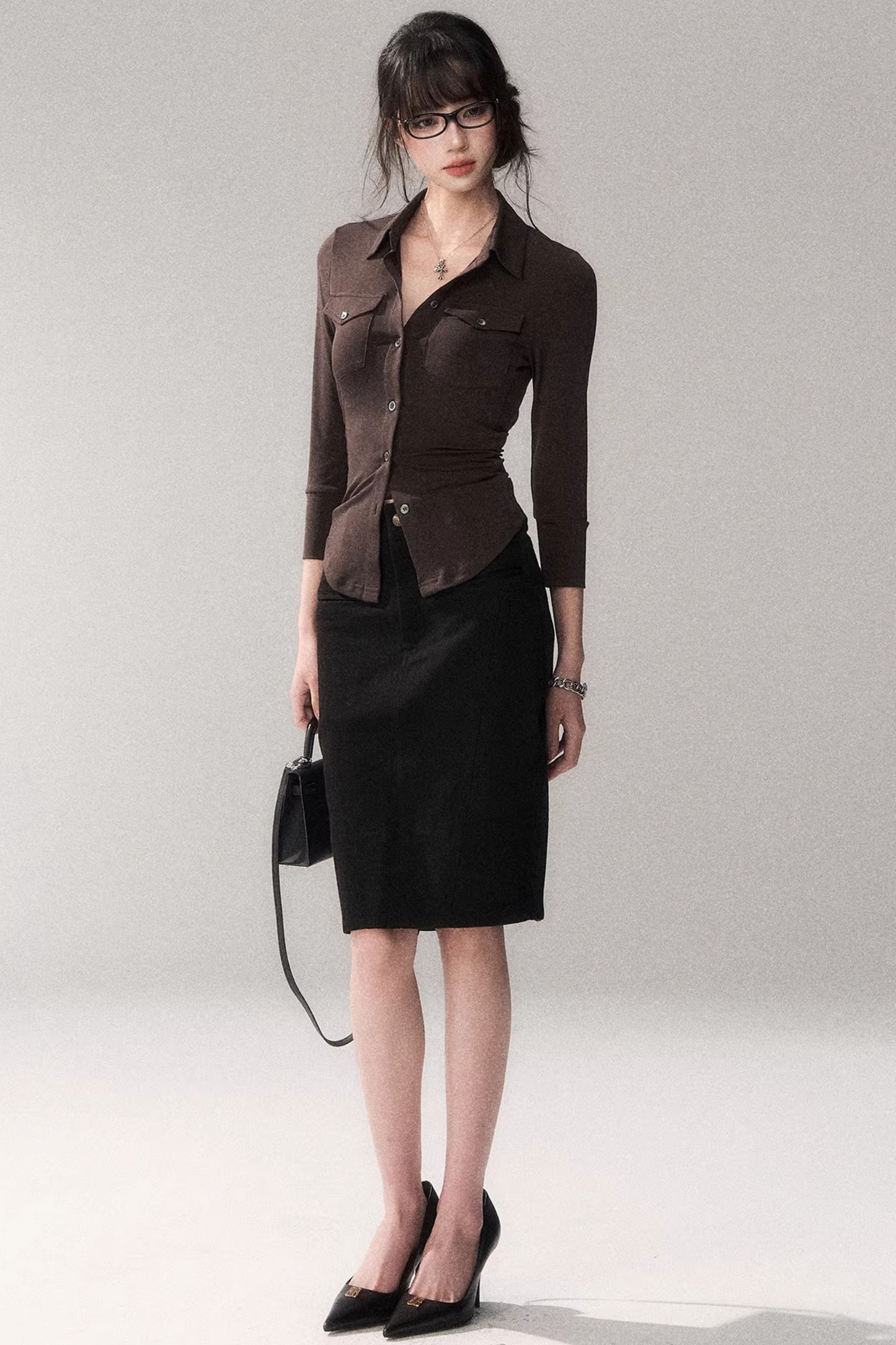 Mid-Sleeve Waist-Cinching Blouse