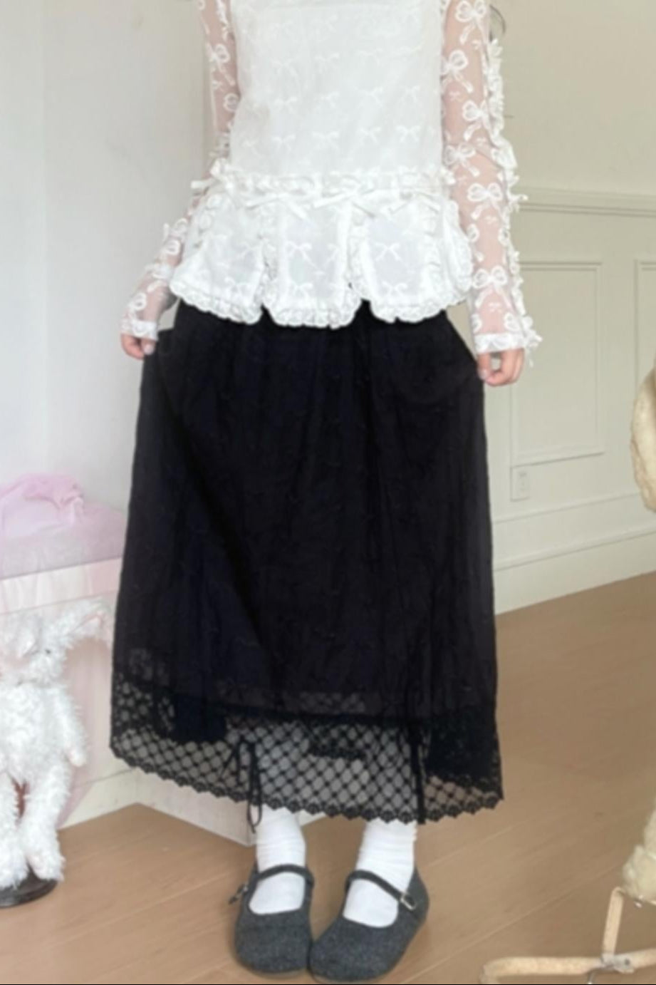 Bow Embroidered Long Skirt