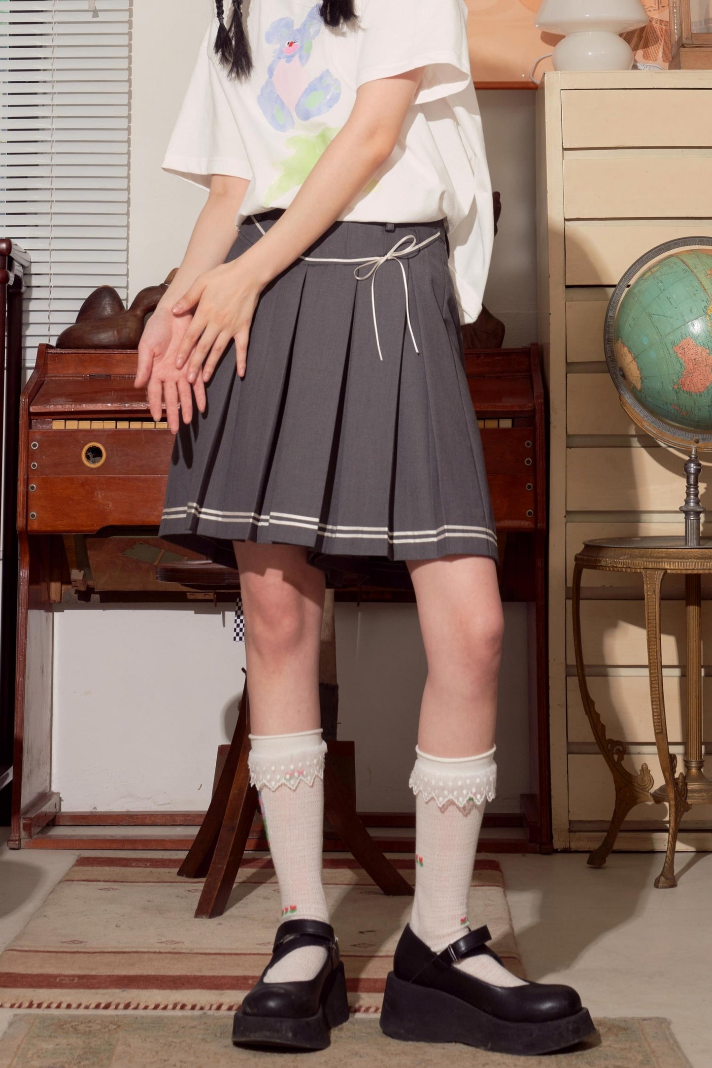 Elegant Short Skirt