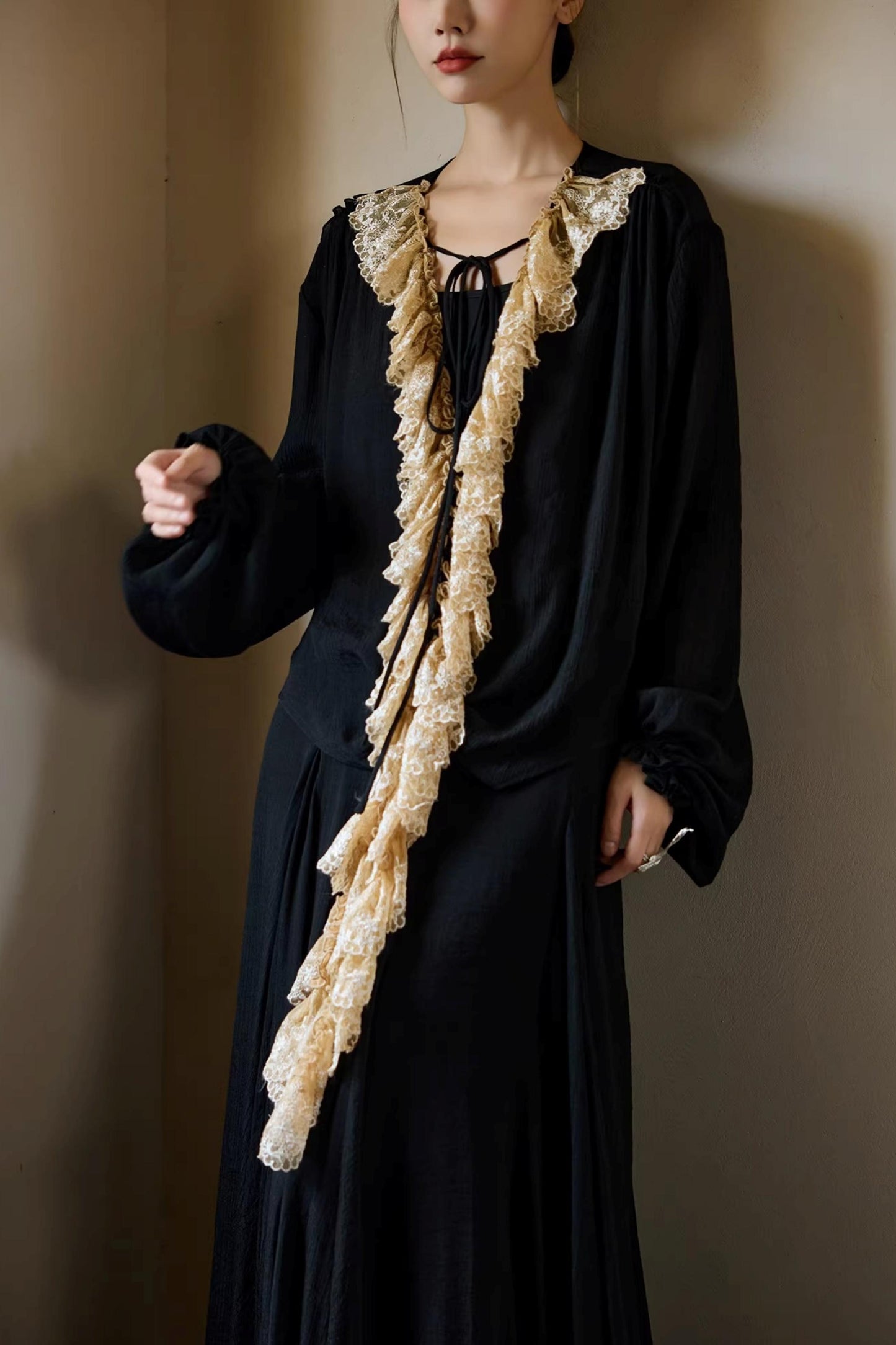 Plant-Dyed Lace Sleeve Shirt Set-Up