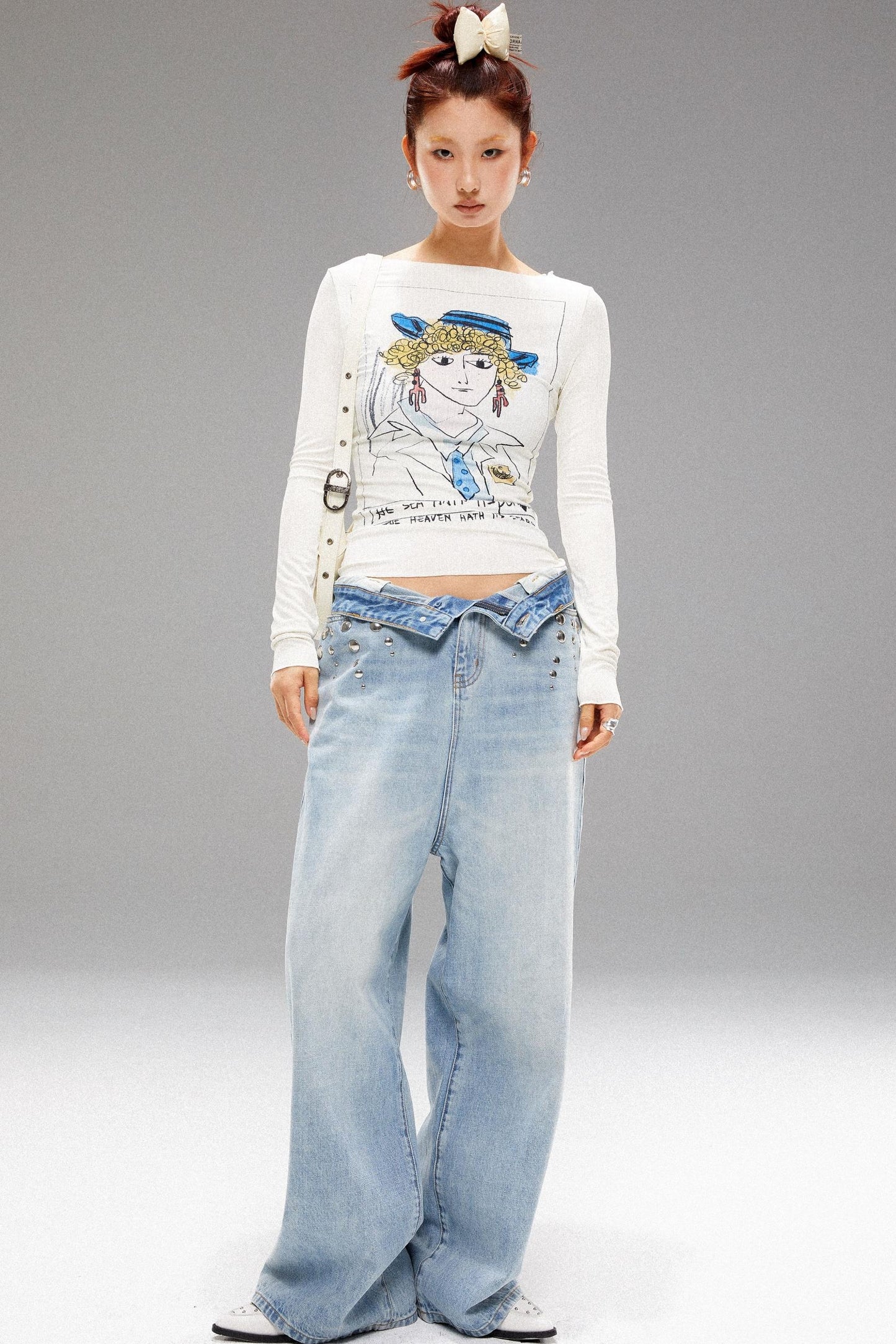 Retro Art Face Print Knit Top