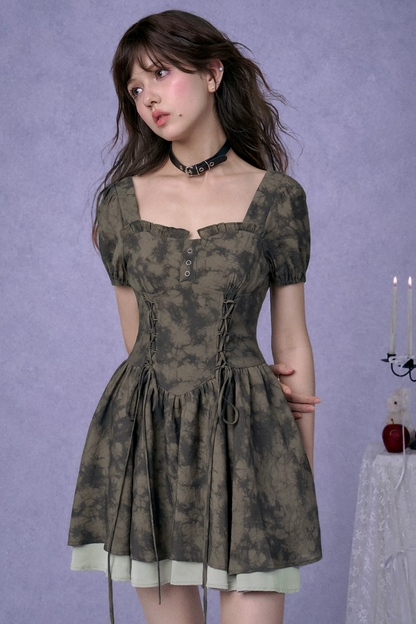 Dunkelmoosfarbenes figurformendes Kleid