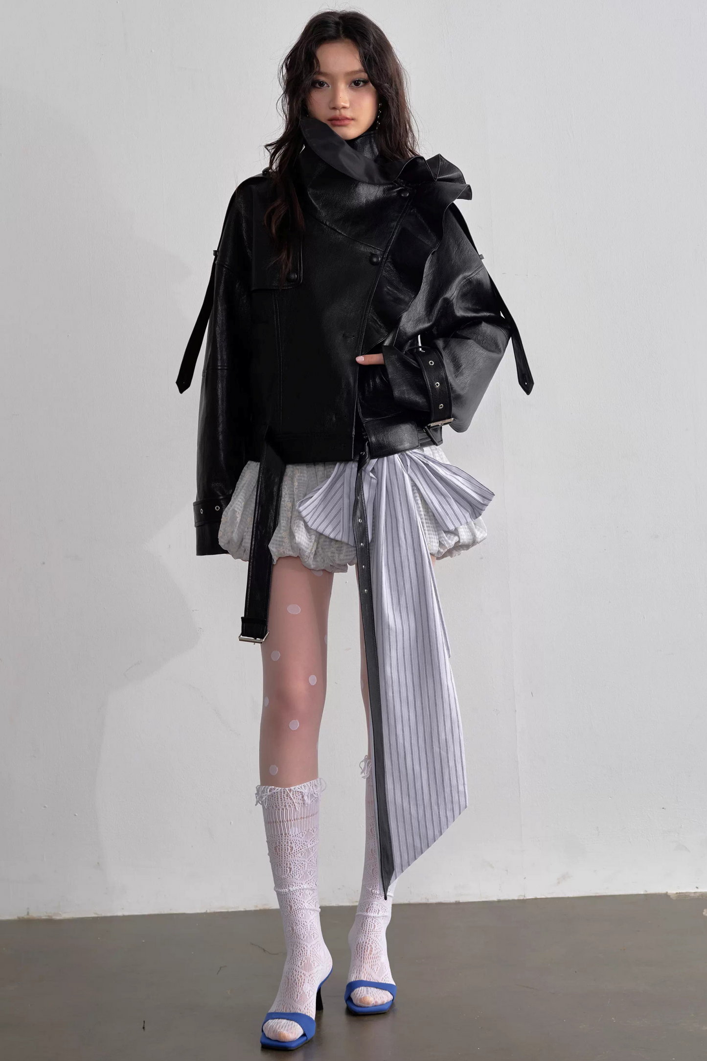 Rüschenynthetiklederjacke