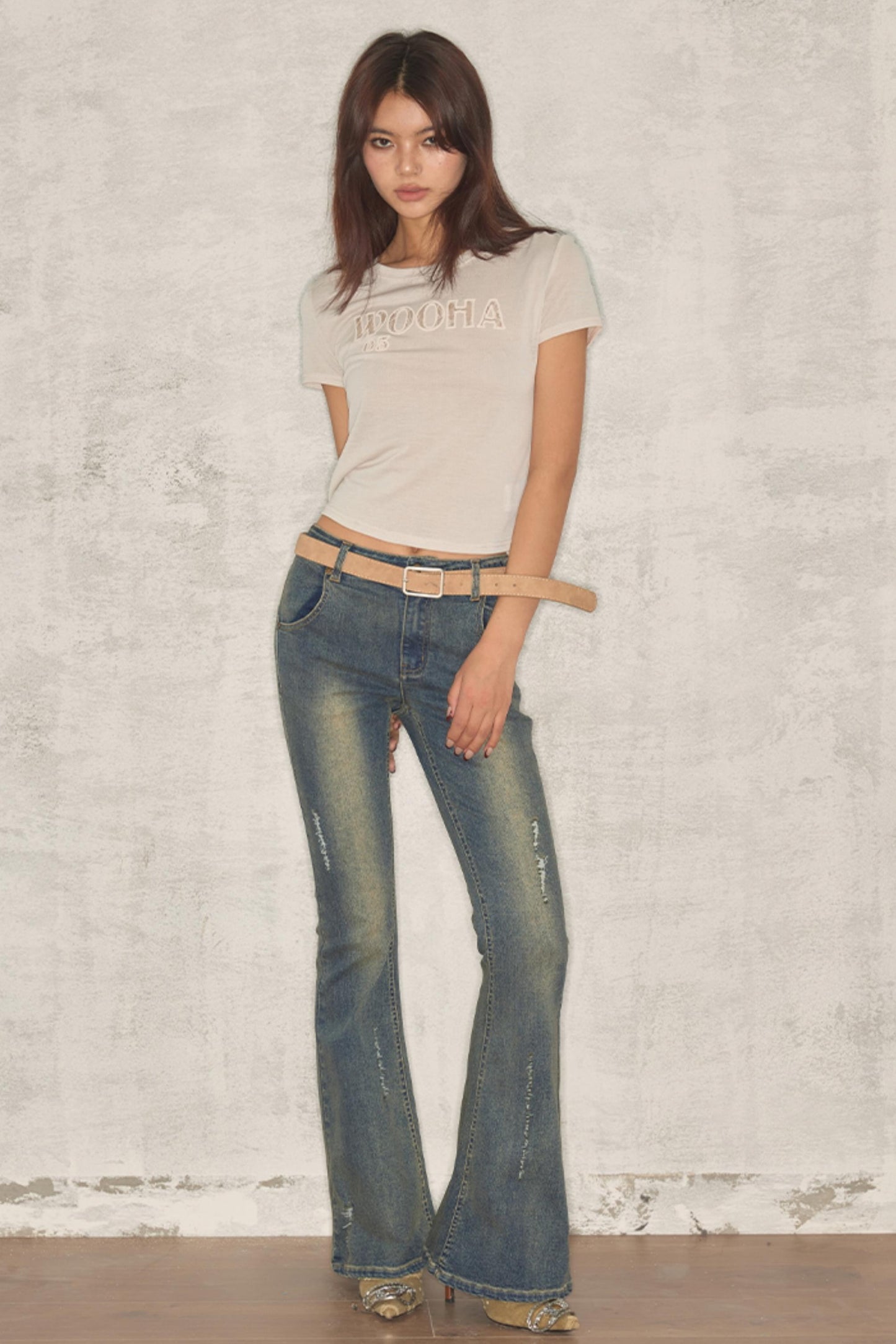 Retro Chic Distressed Skinny Jeans