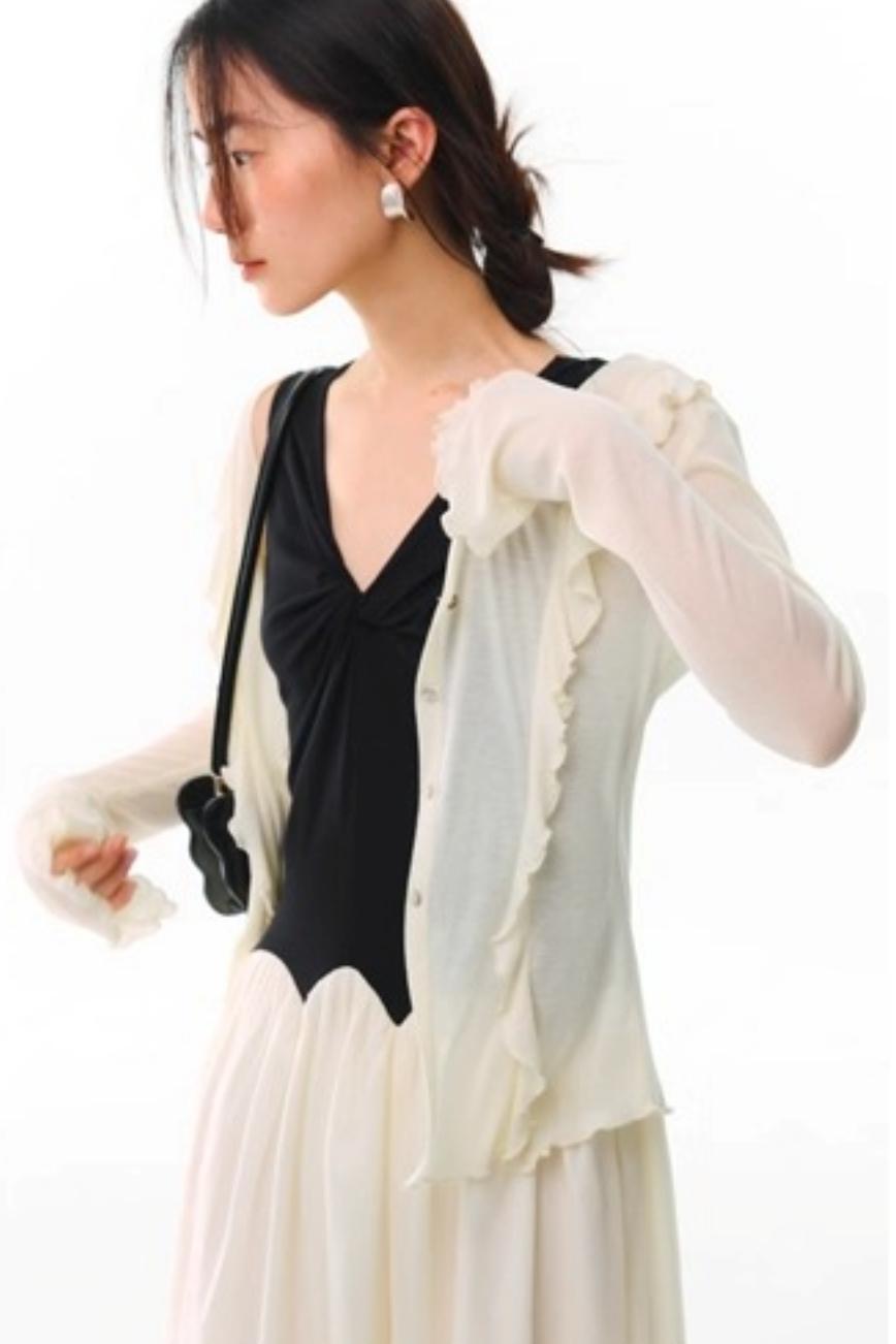 Soft Silhouette Bell Sleeve Knit Cardigan
