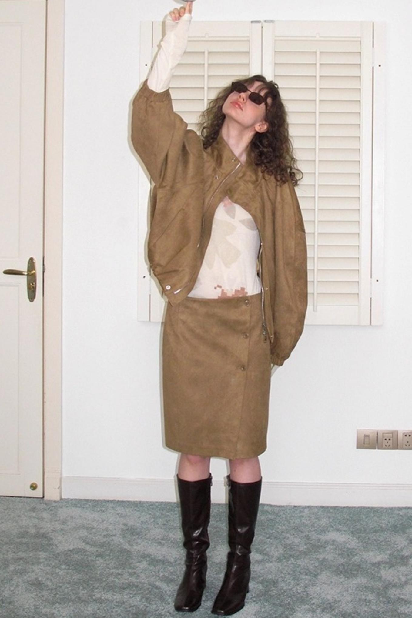 Suede Barcelona Jacket Set-Up