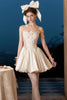 Beiges Kleid