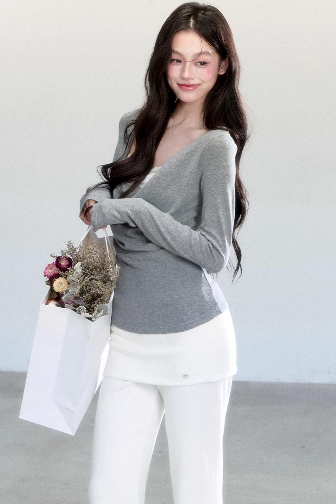 Gray Flower Swing Knitwear