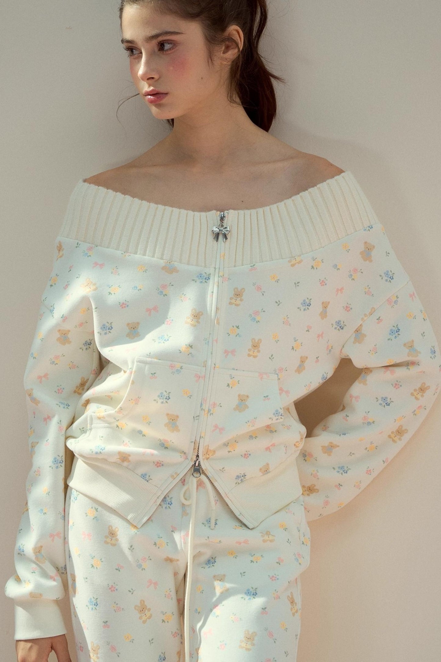 One-Shoulder Sweatshirt Set-Up