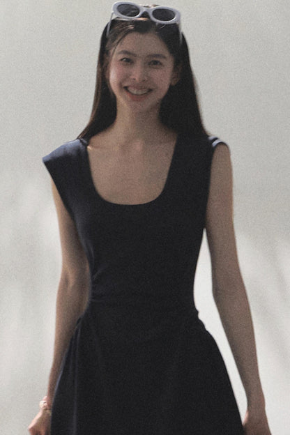 Essential Summer U-Neck Dress