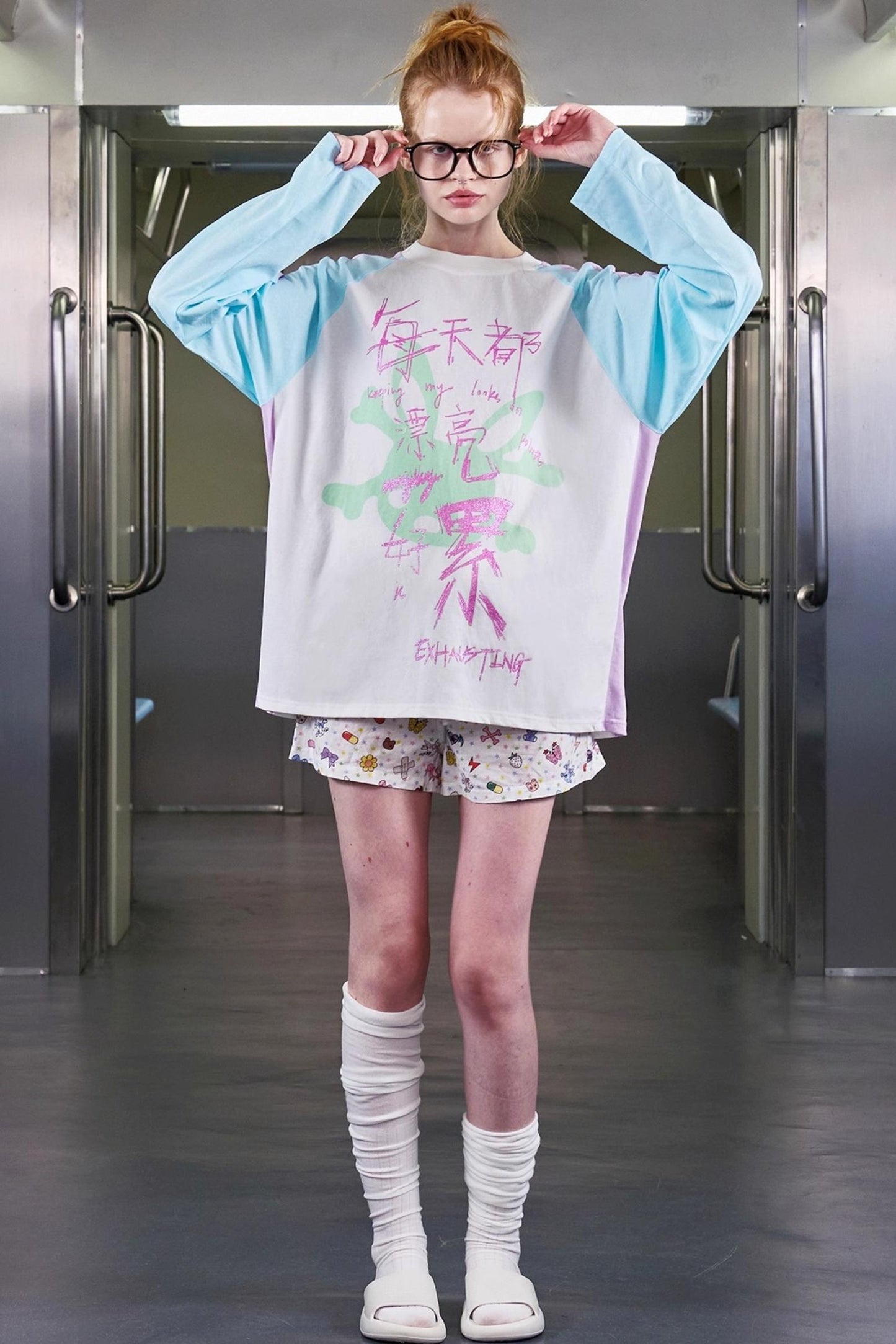 Glitter Print Raglan Sleeve T-Shirt