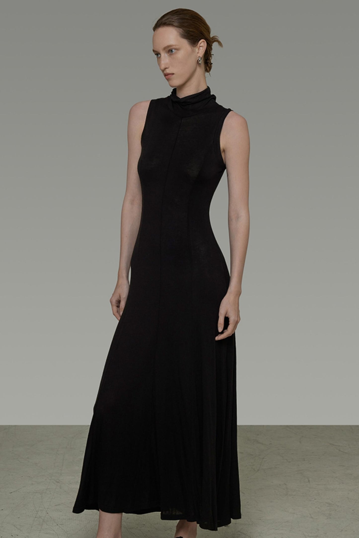 Sleek Strapless Midi Dress