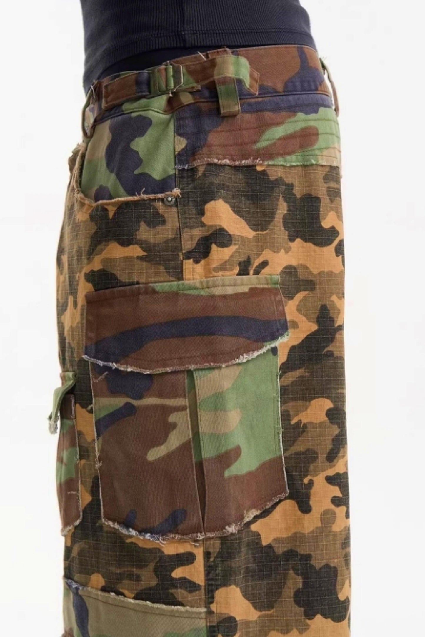 Bootcut-Hose mit Washed-Raw-Edge