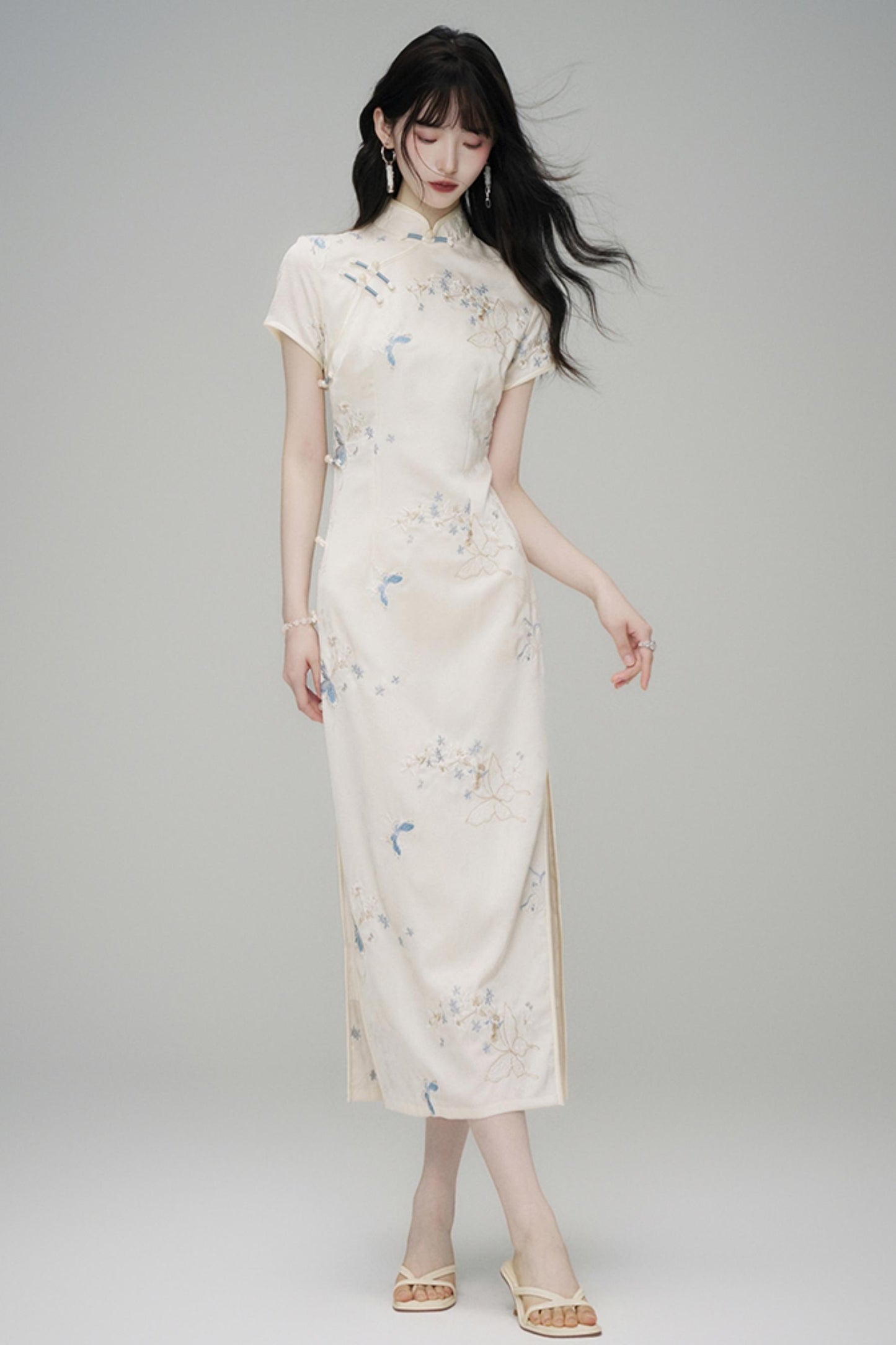 Chinese Style Embroidered Short Sleeve Dress