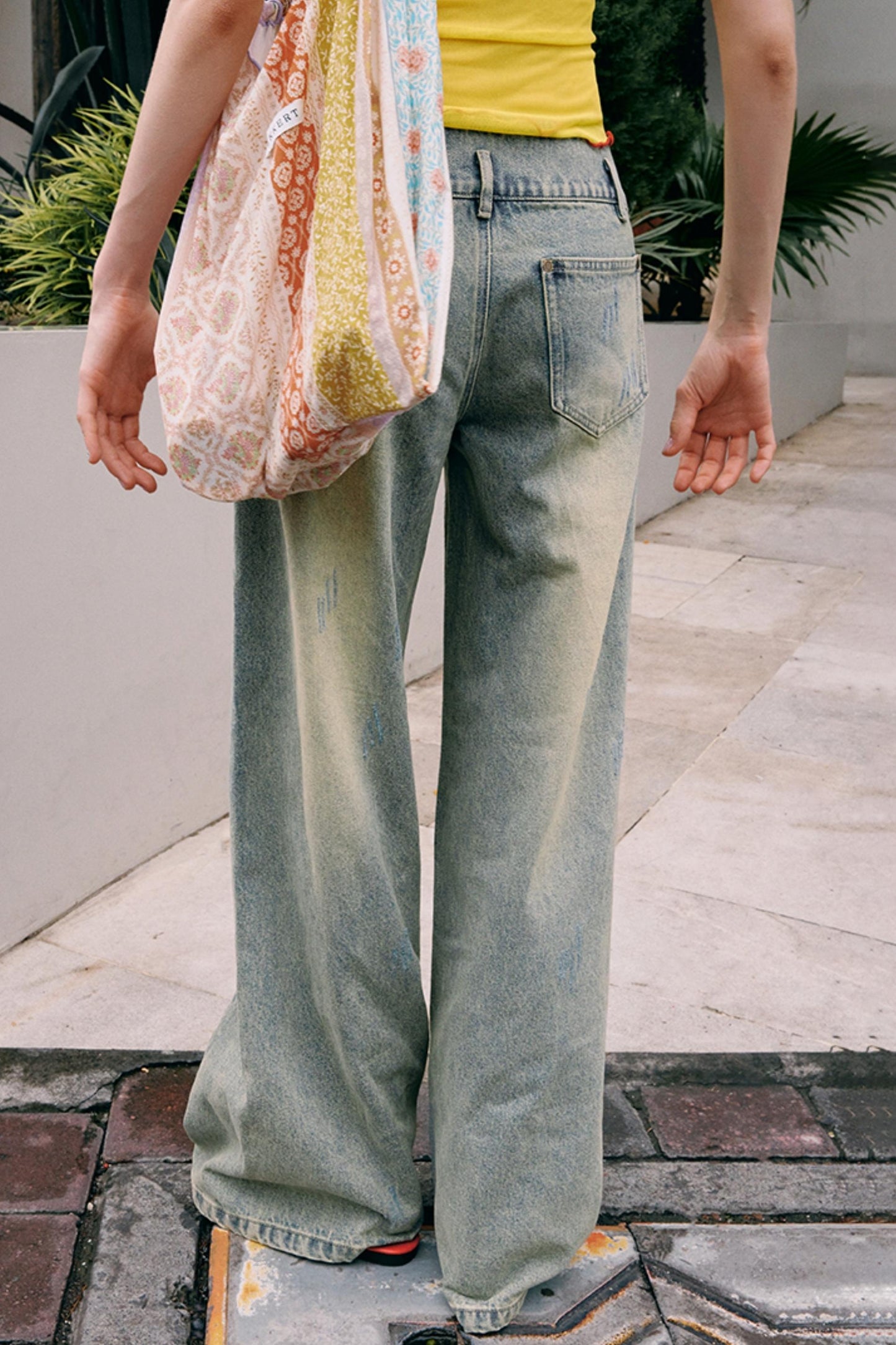 Vintage High-Waist Straight-Leg Jeans
