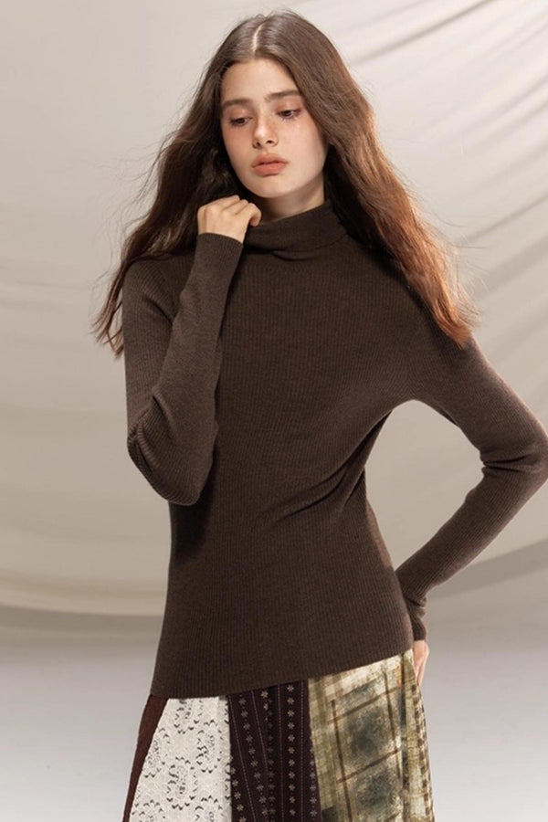 Seamless Wool Turtleneck Sweater