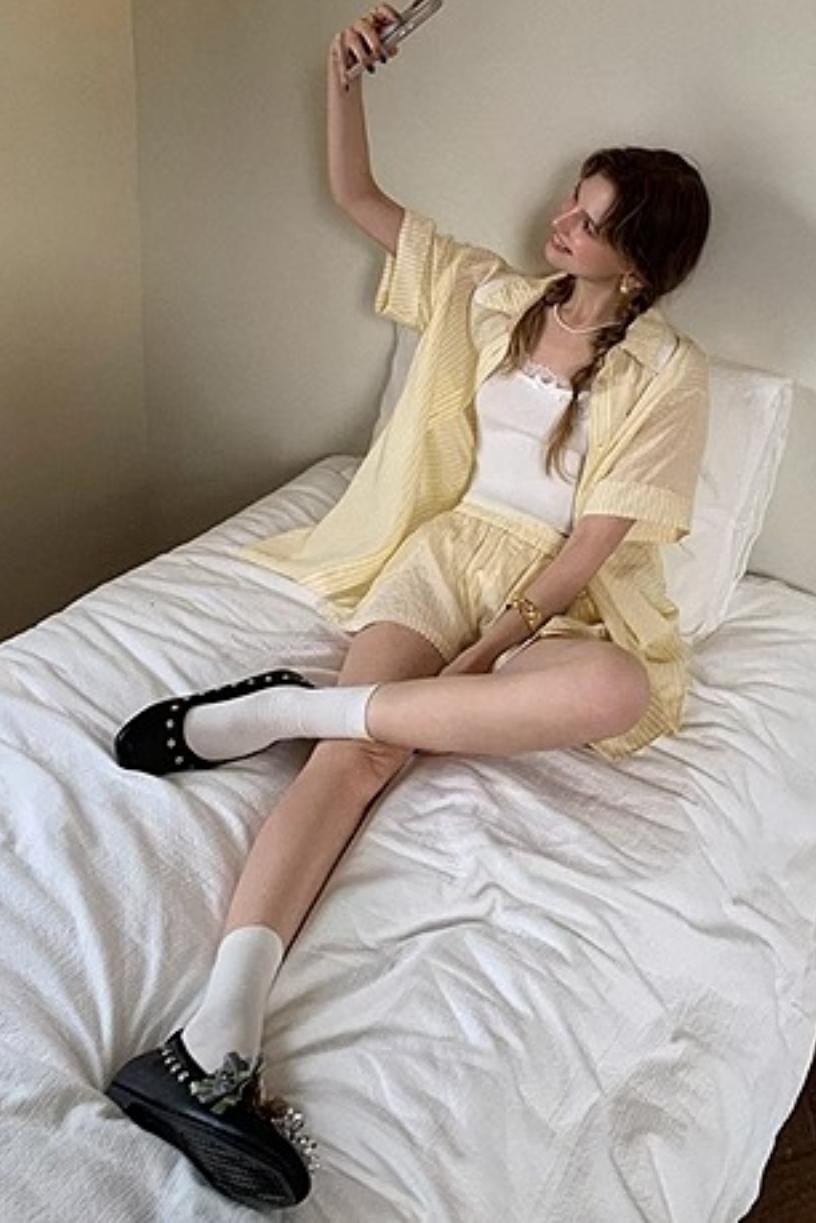 Lace Trimmed Short Ensemble Set-Up