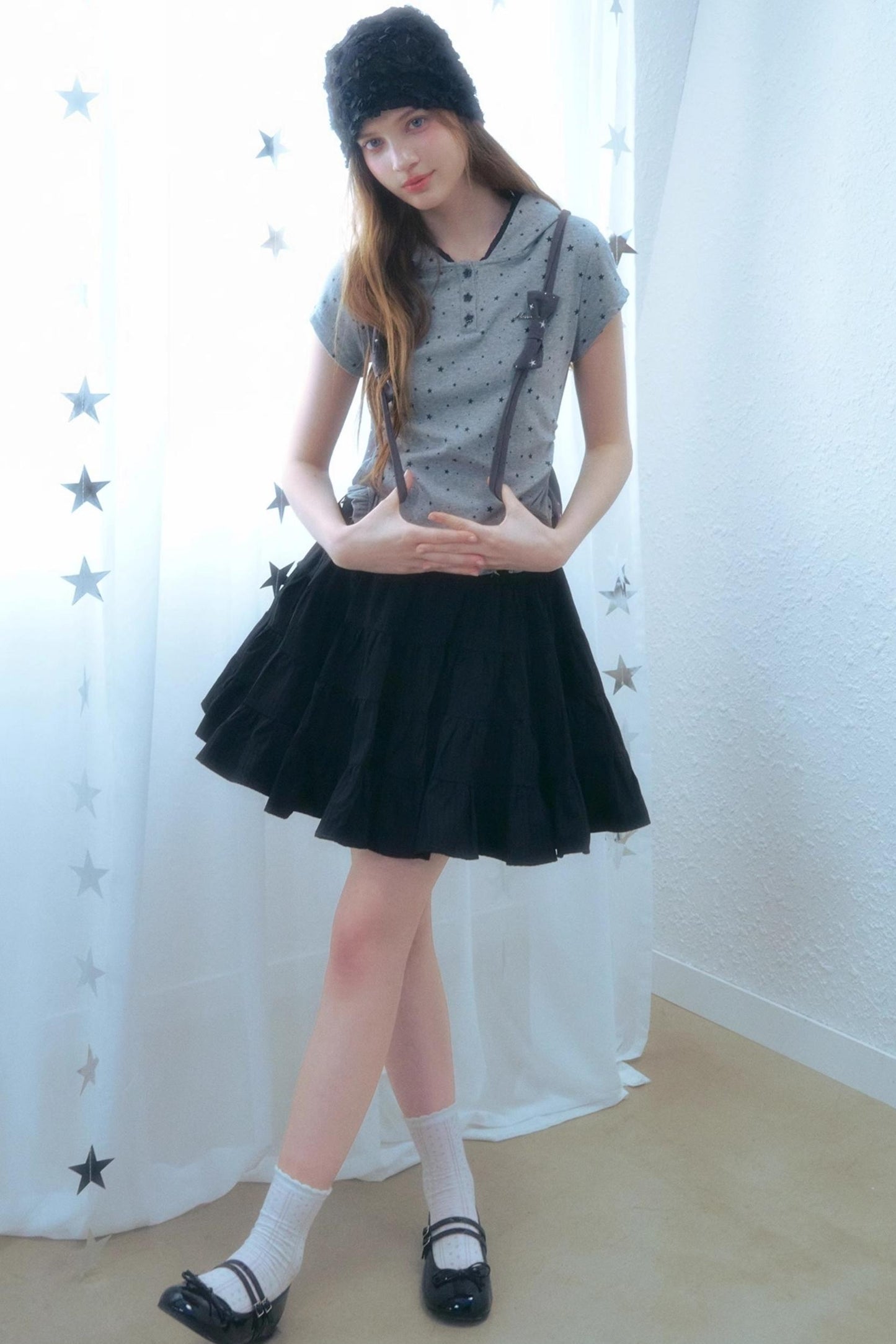 Lace-Trimmed Slim Fit Tee