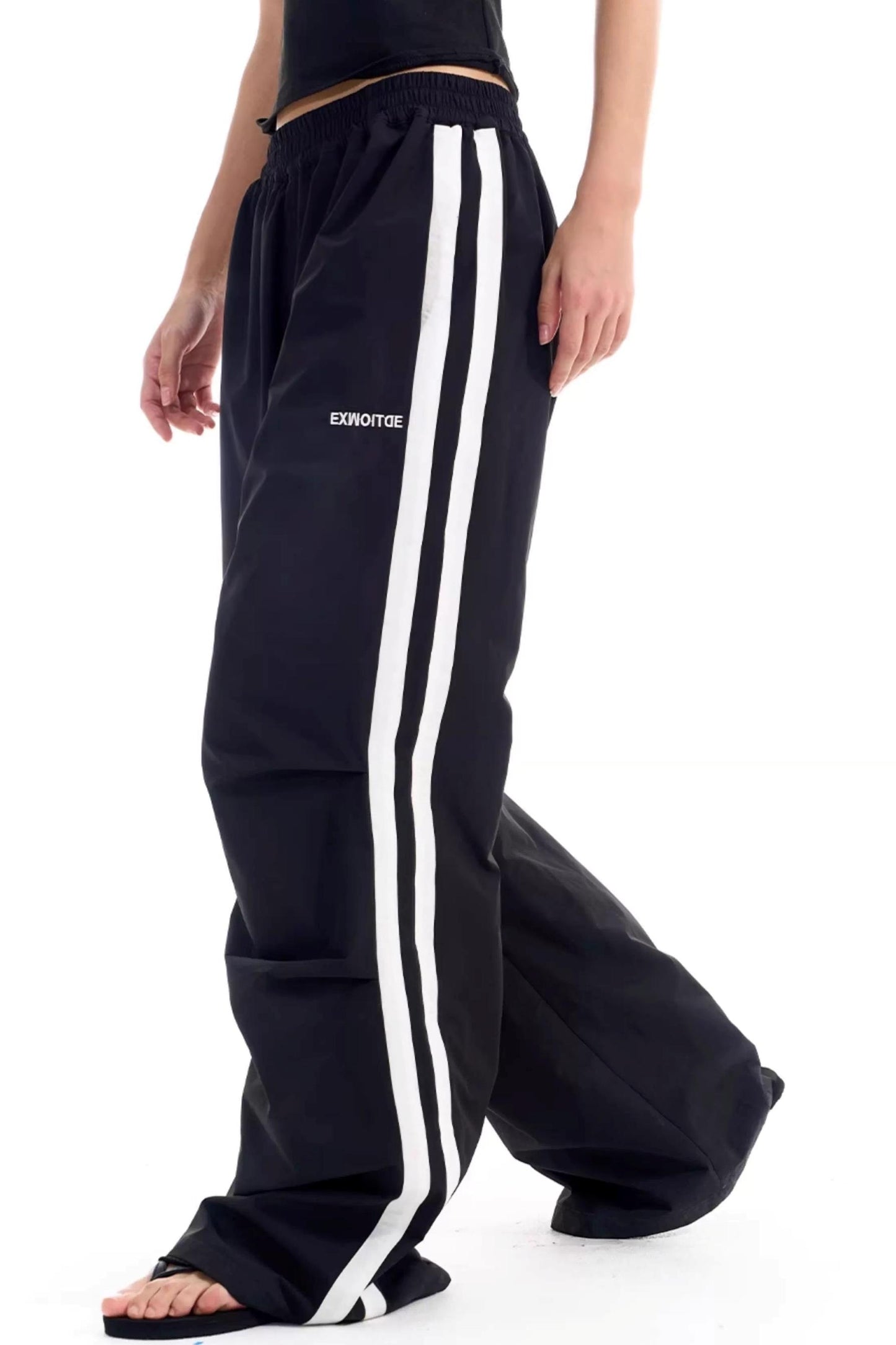 Color-Blocked Distressed Pleated Pants