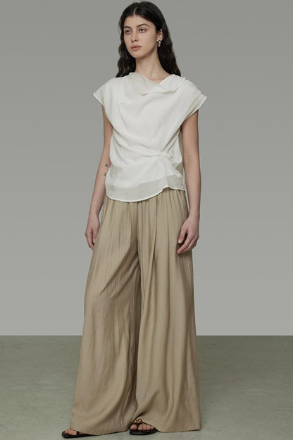 Flowing Pleated Wide-Leg Trousers