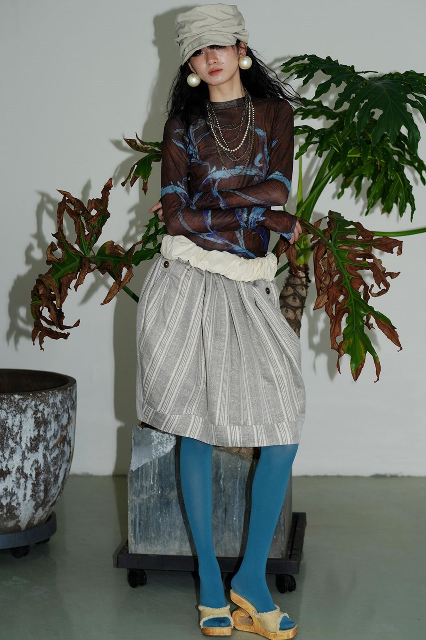 Chinese Mesh Cutout Long-Sleeved Top