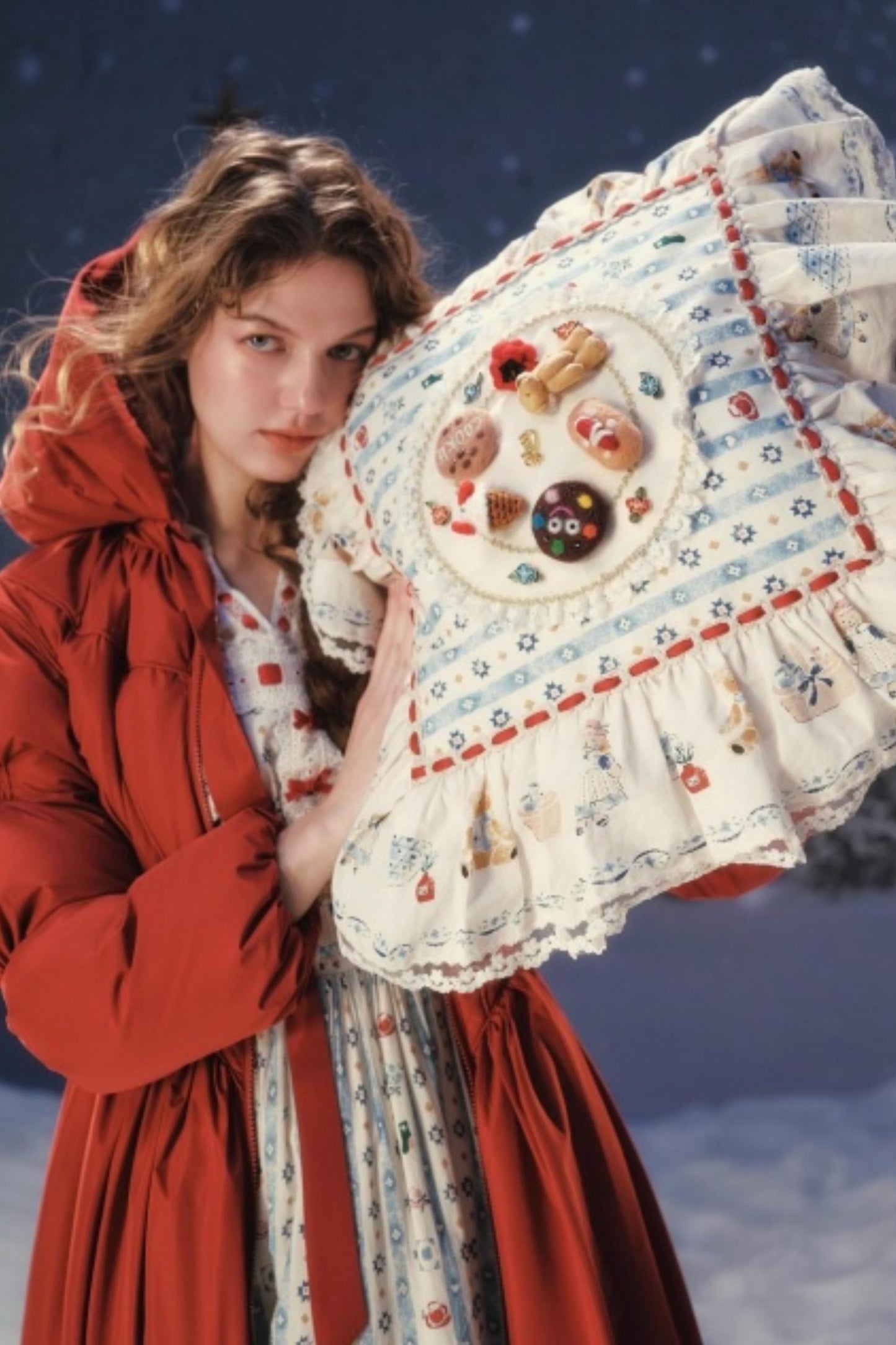 Lacemade Sweet Lace Cushion