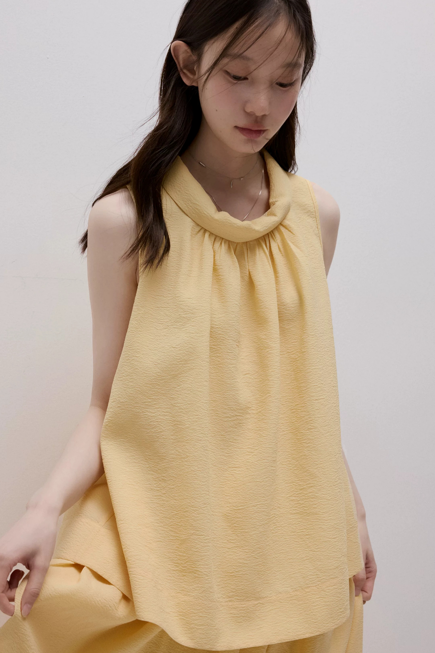 Midsummer Mist Yellow Vest Set-Up