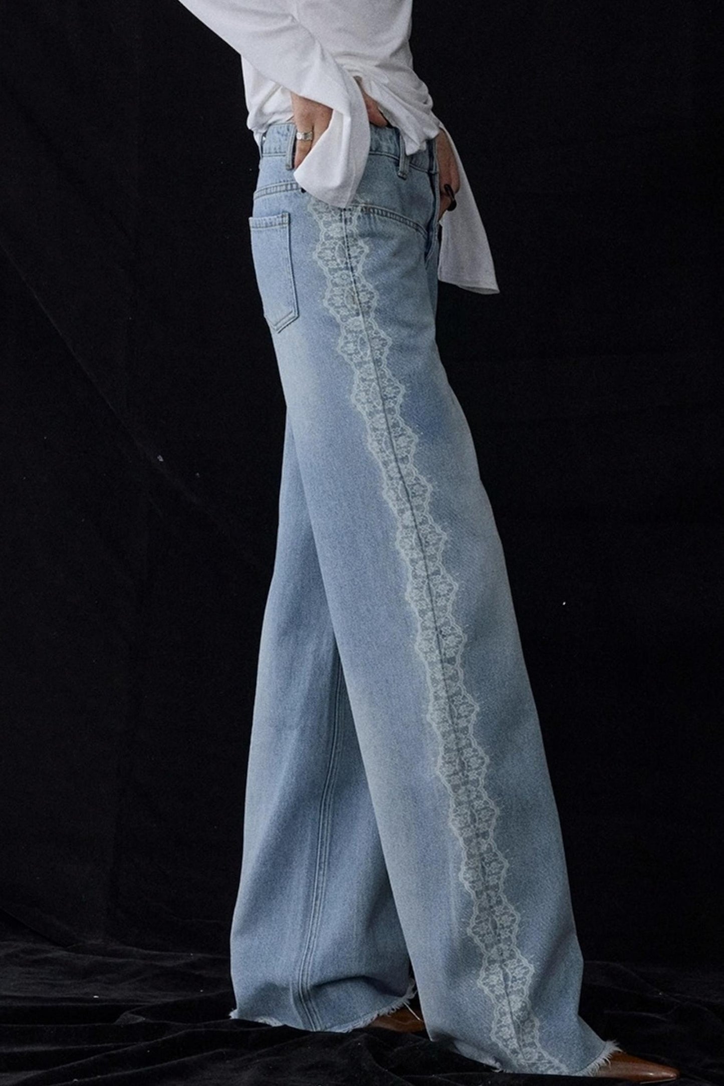 Lace Raw Hem Straight Jeans