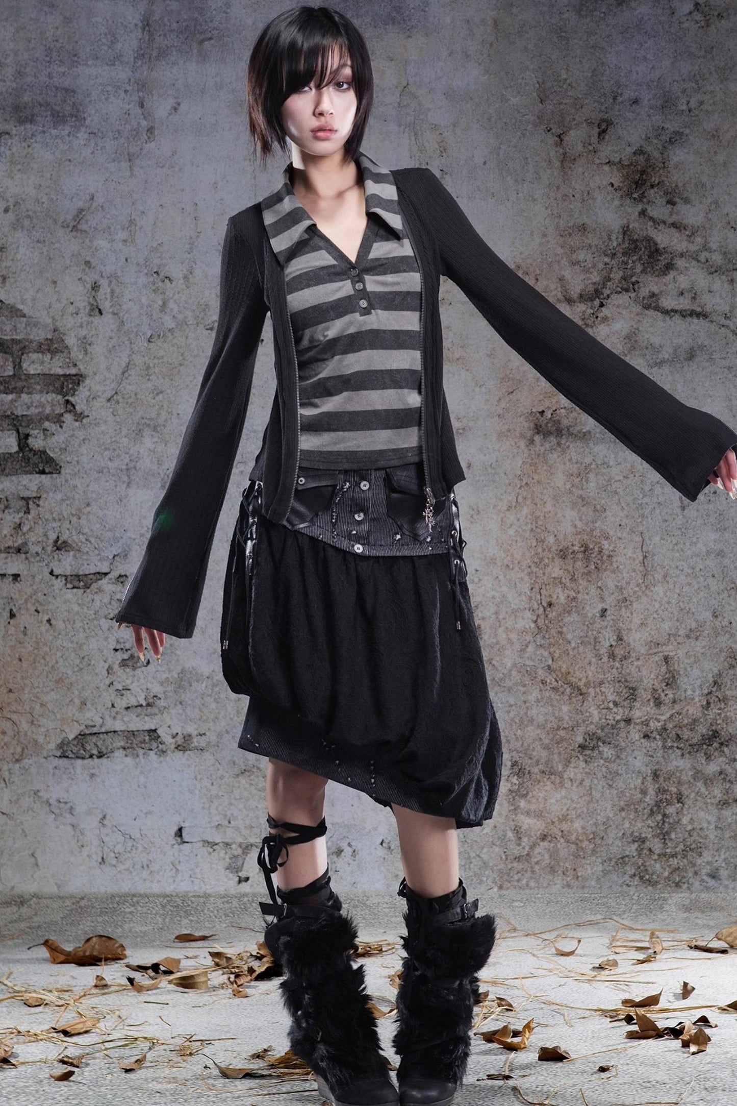 Slim Fit V-Neck Pullover Knit Top