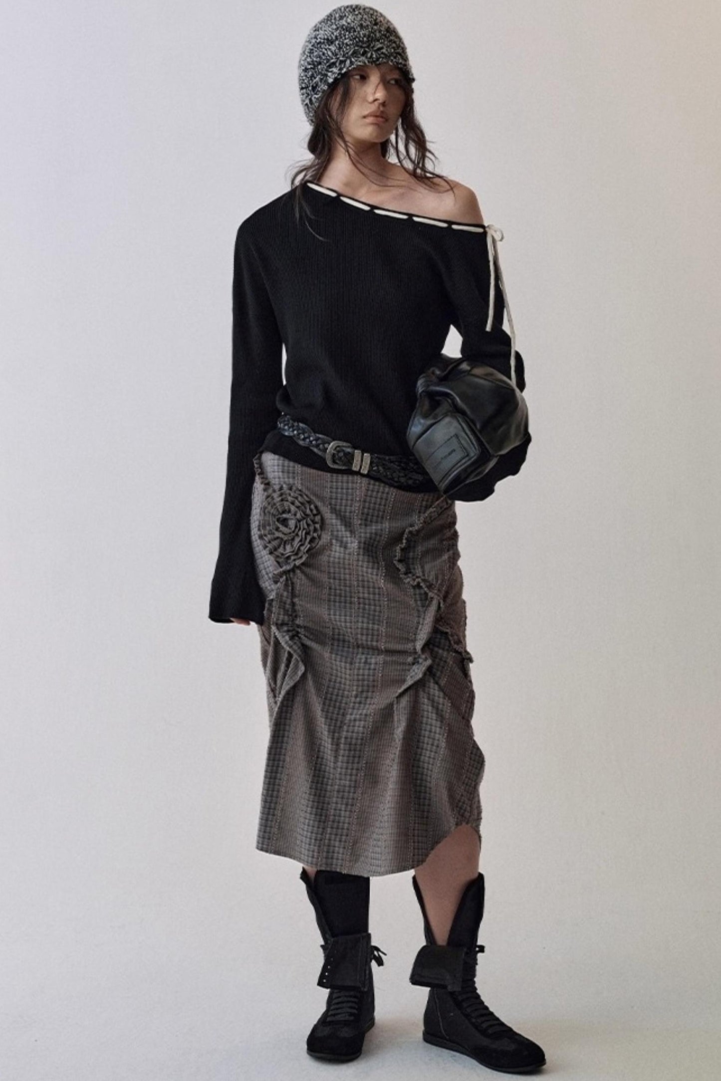 Rose Cross-Collar Knitwear