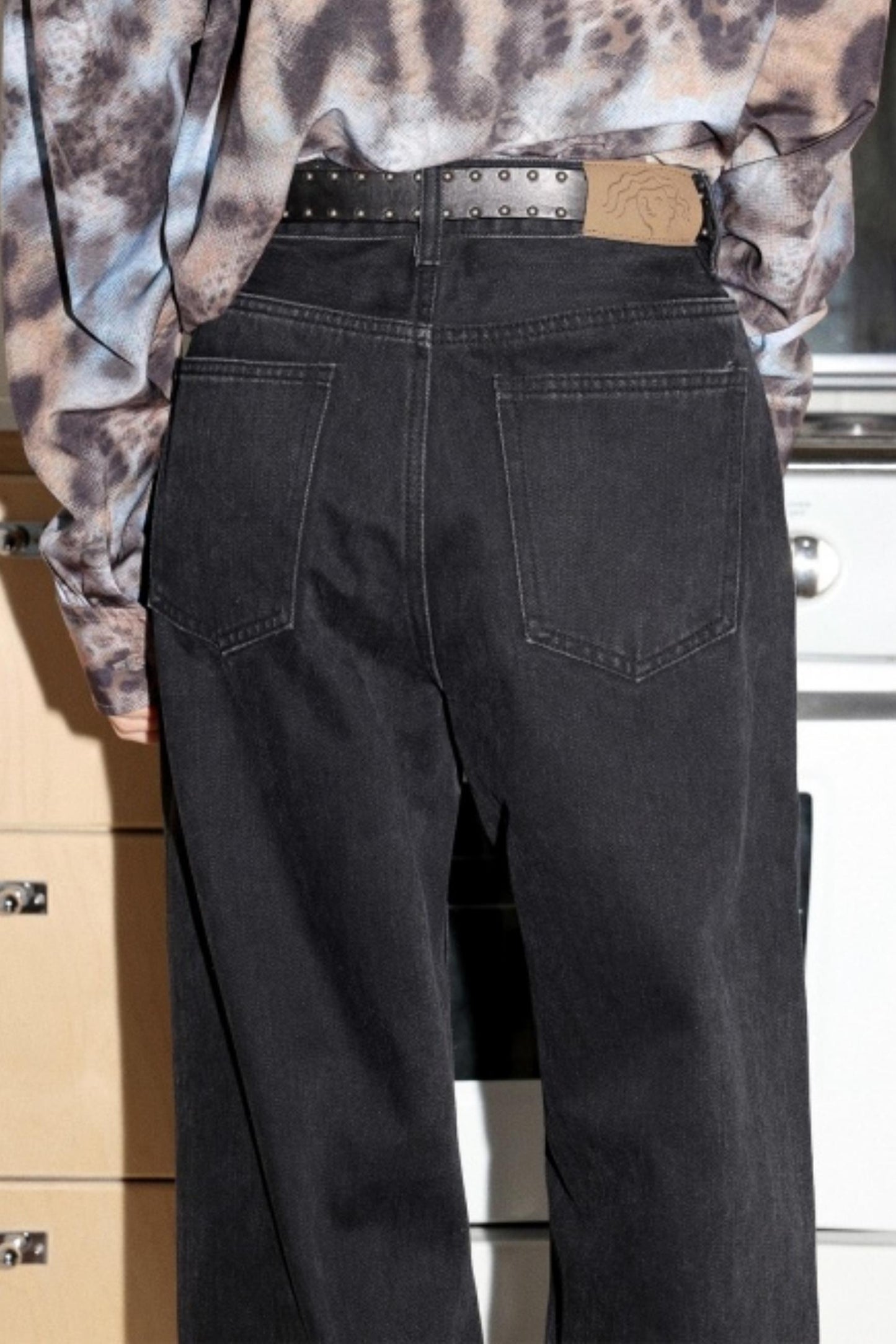 Mid-Waist Magic Jeans