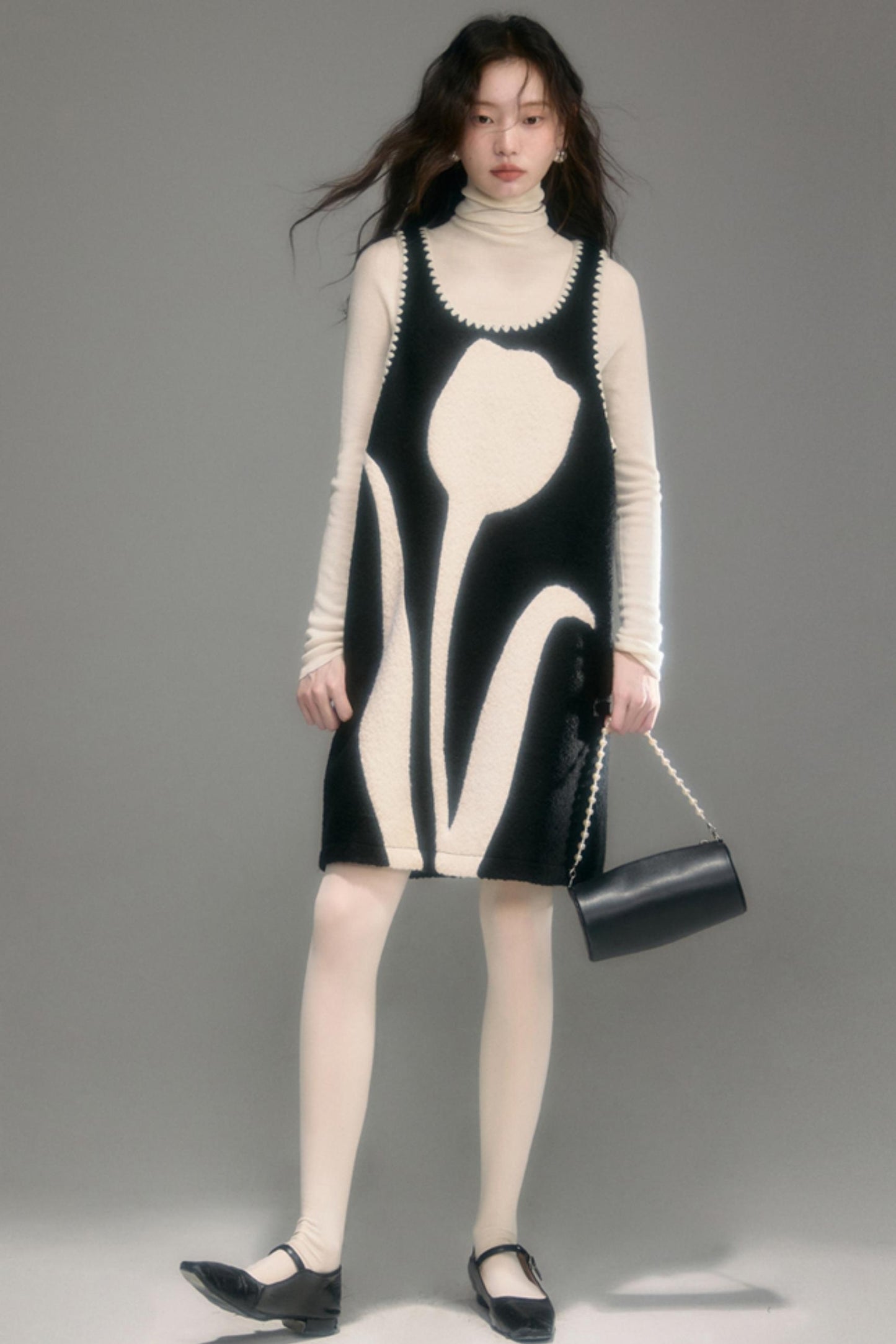 Yangtze Pure Wool Turtleneck Knit Top