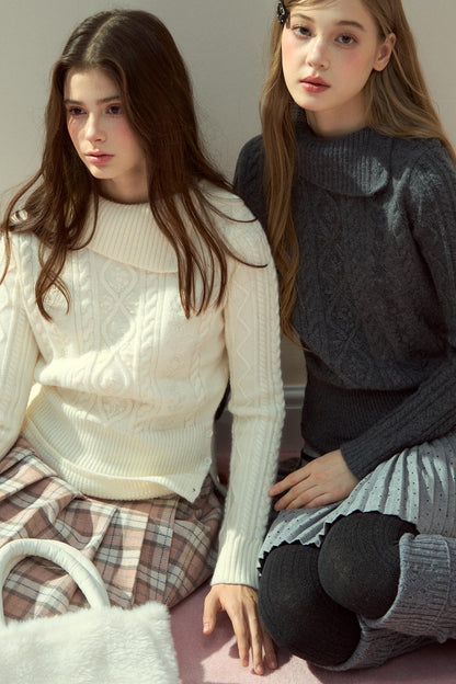 Feminine Line Vintage Knit Top