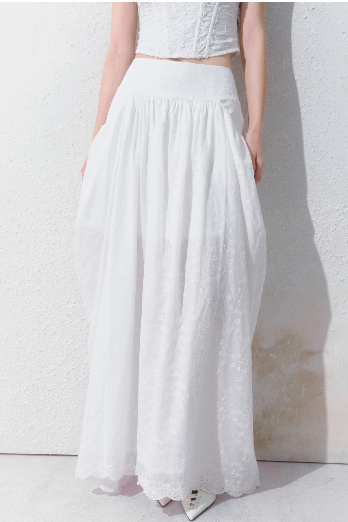Dreamy White Lei Pod Skirt