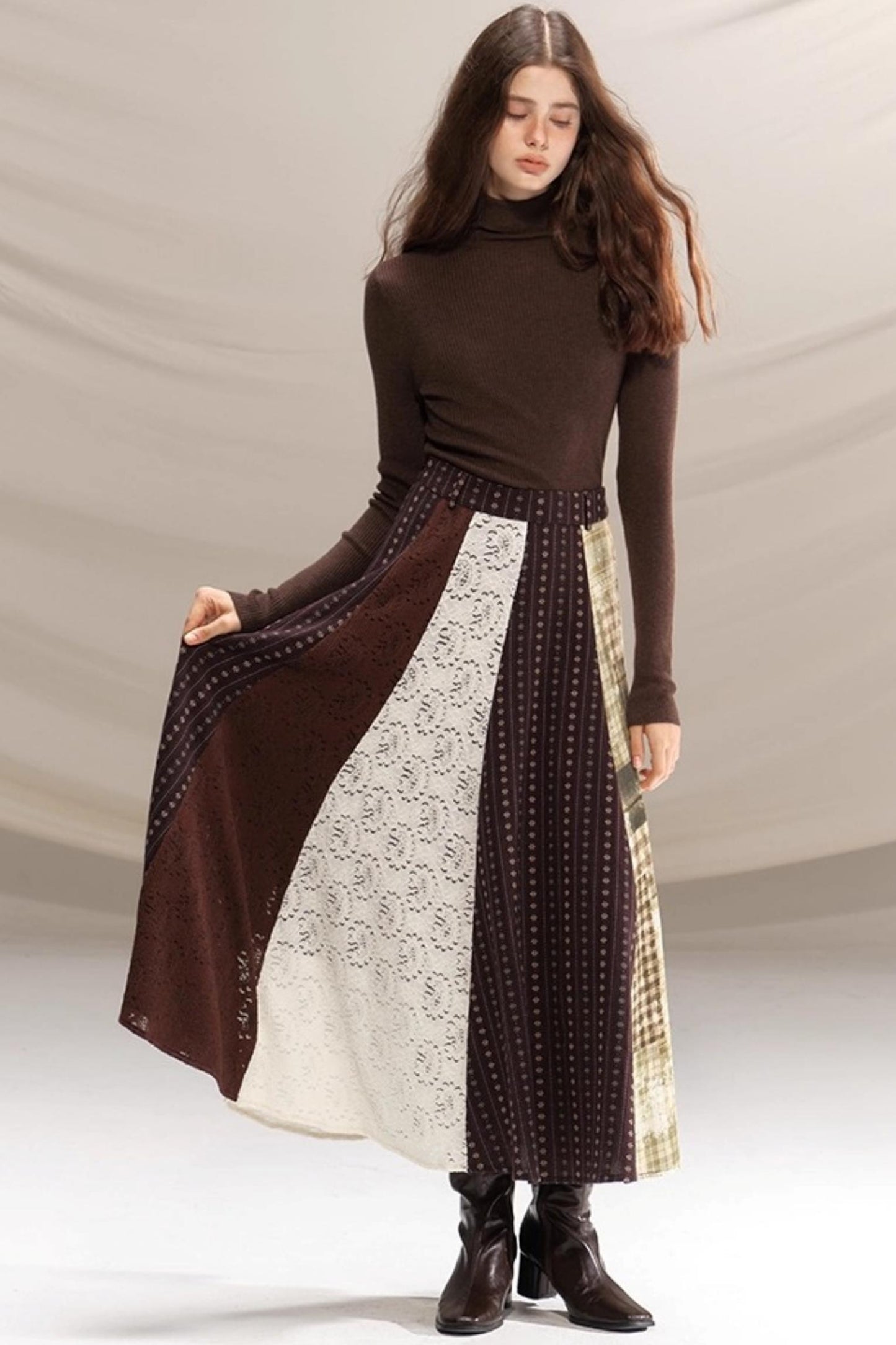 Seamless Wool Turtleneck Sweater