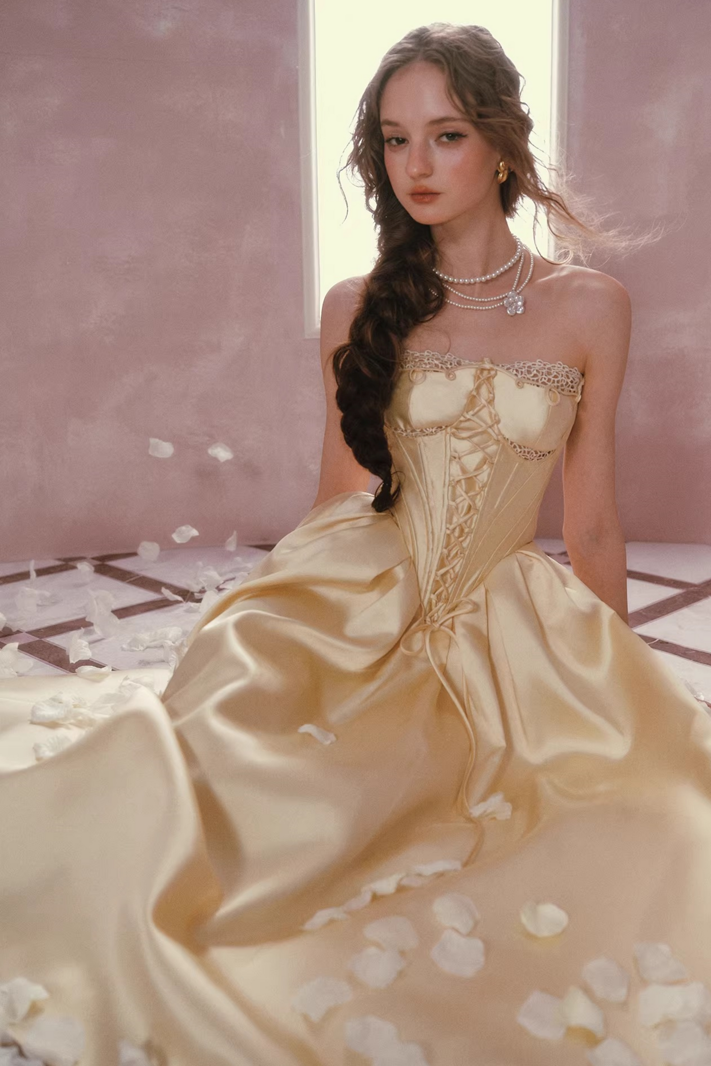 Satin-Spitzen-Korsettkleid