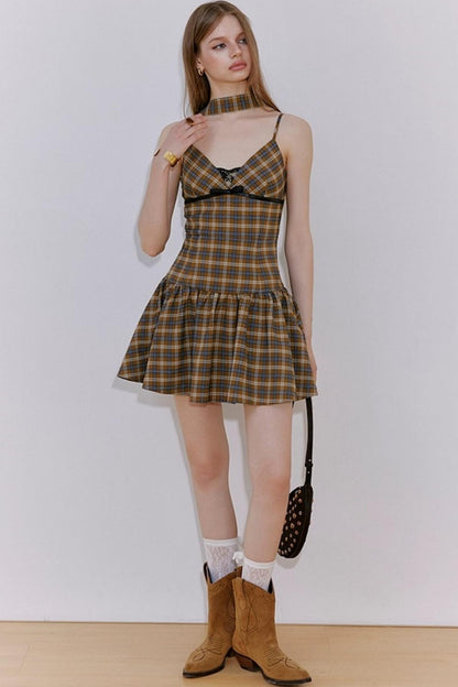 Uena Lace V-Neck Puffy Dress