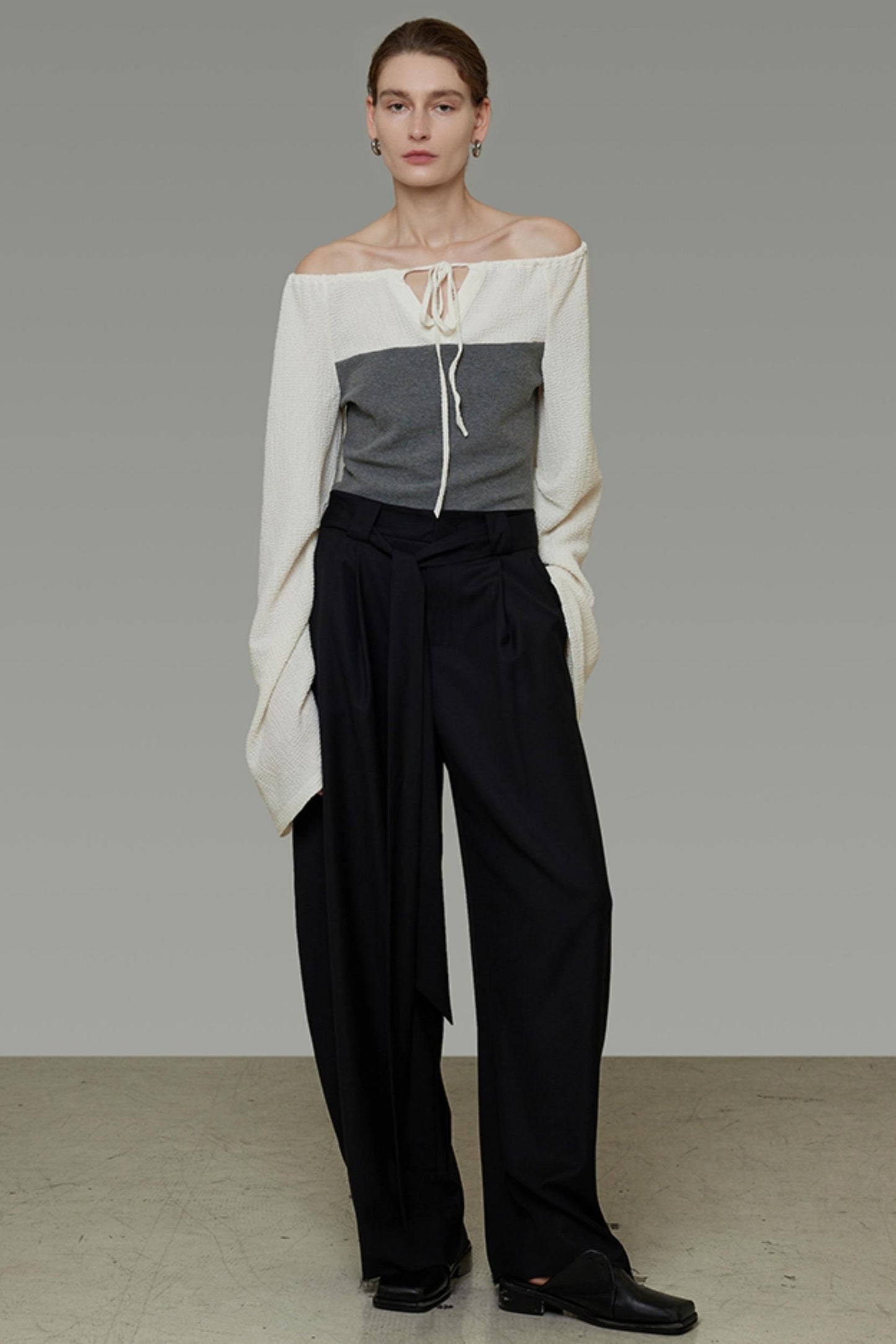 Contrast Round Neck Knit Top