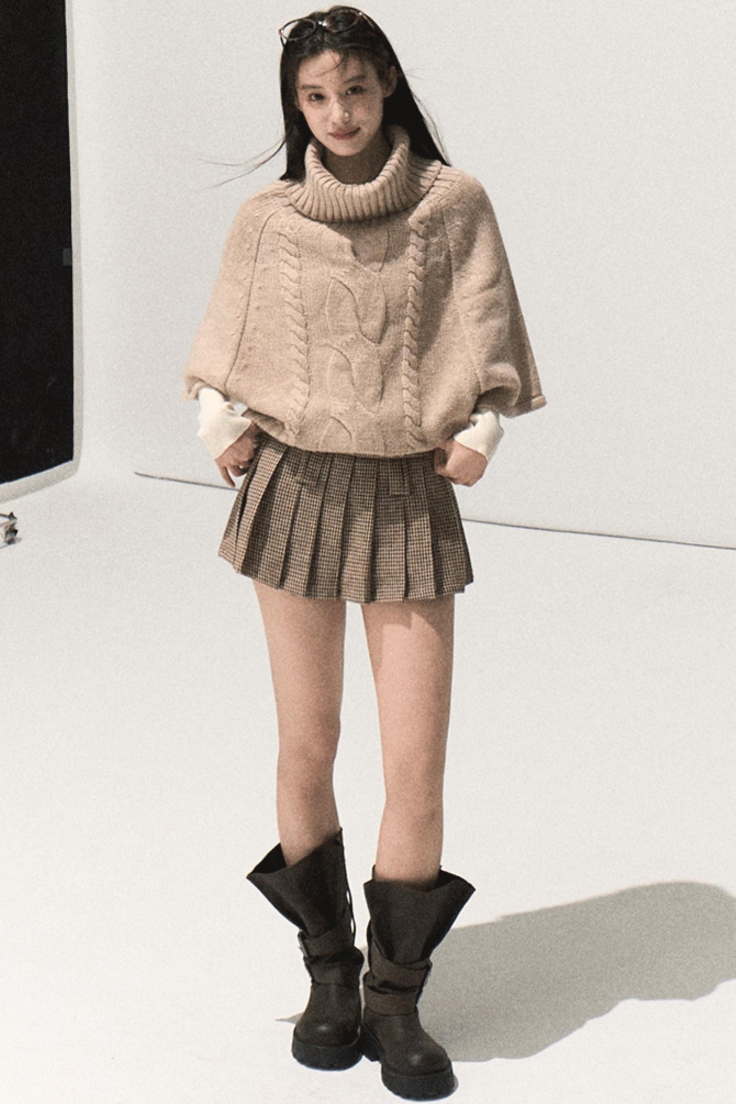 Throbbing Woolen Pleated Culottes Skirt