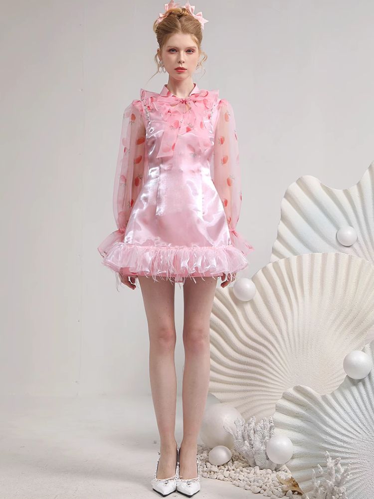 Sweet ageing strawberry dress