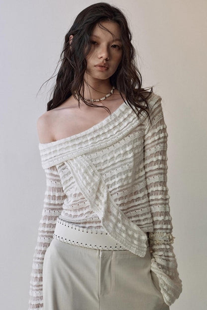 Clouds Knitted One-Shoulder Blouse