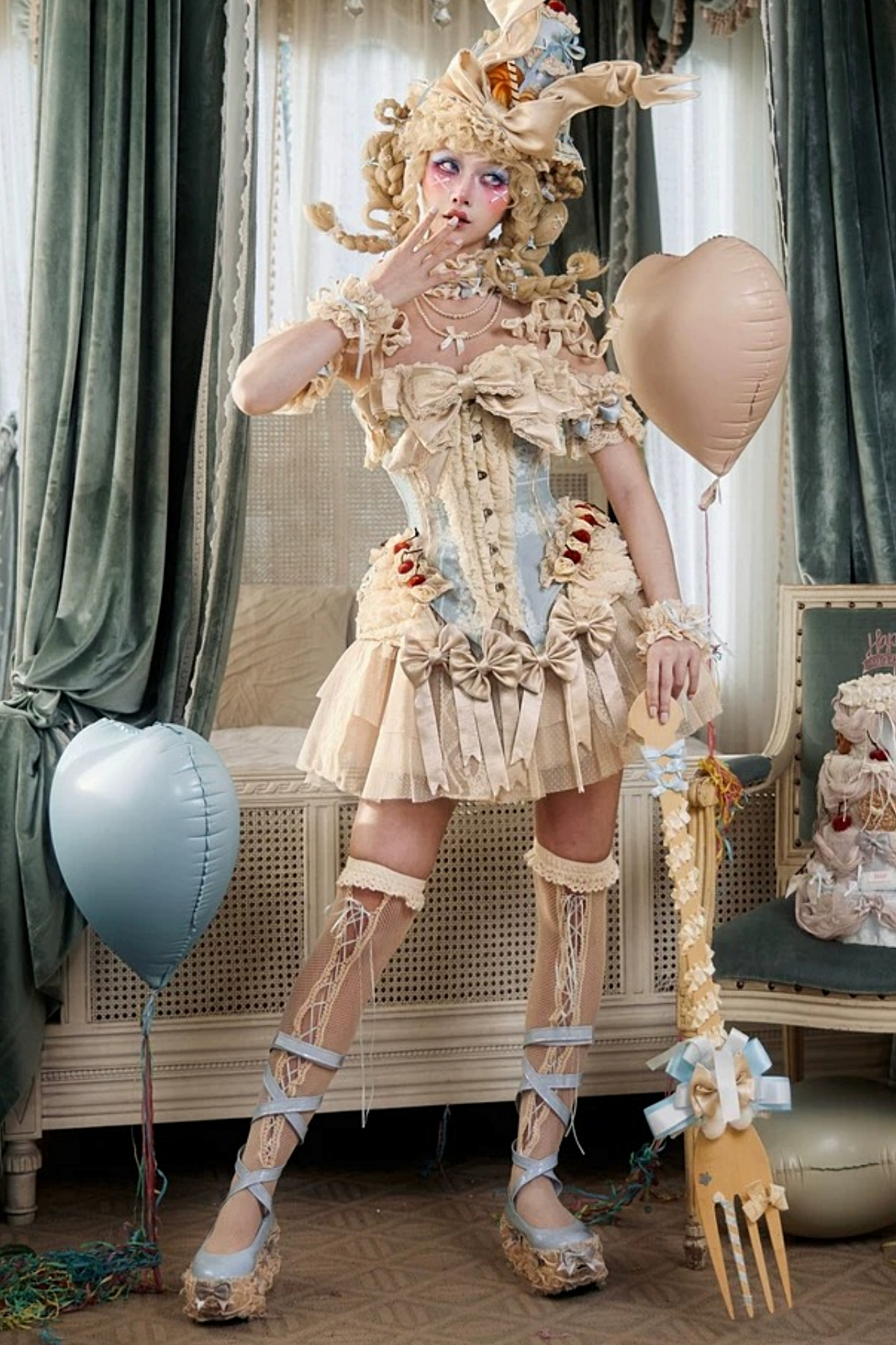Jupe en dentelle vintage rococo française