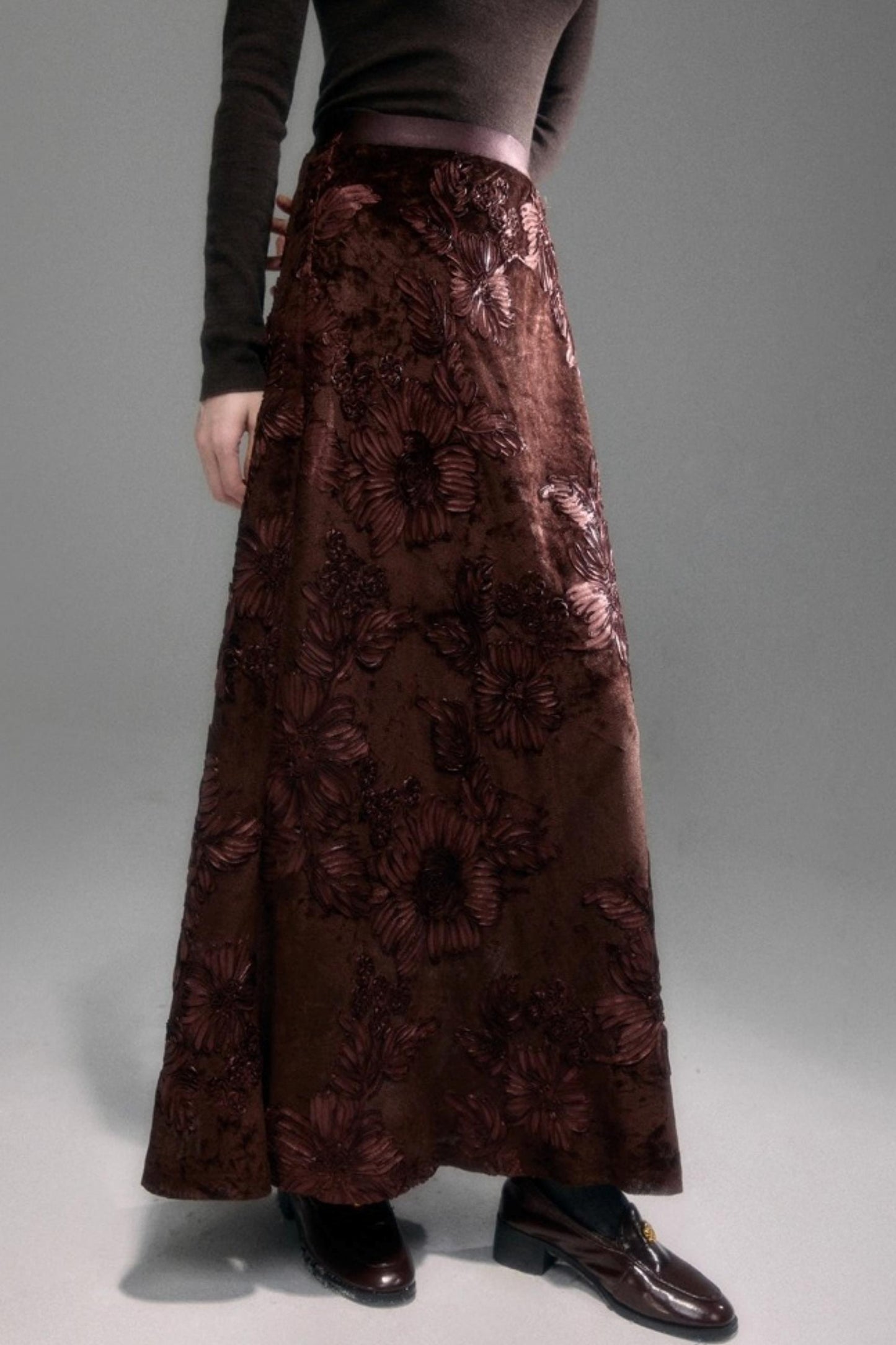 Castle Vine Velvet Skirt