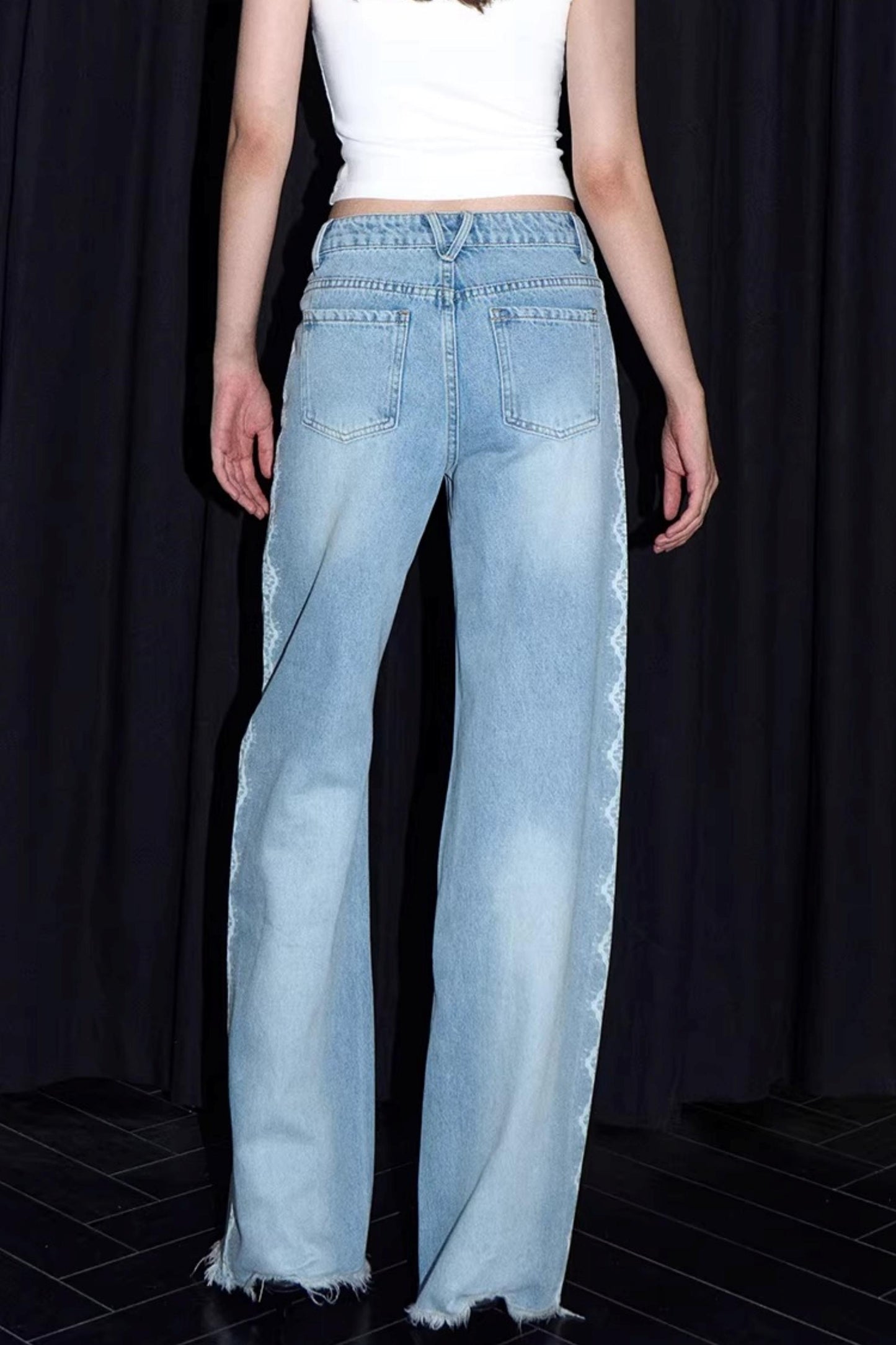 Lace Print Raw Hem Jeans